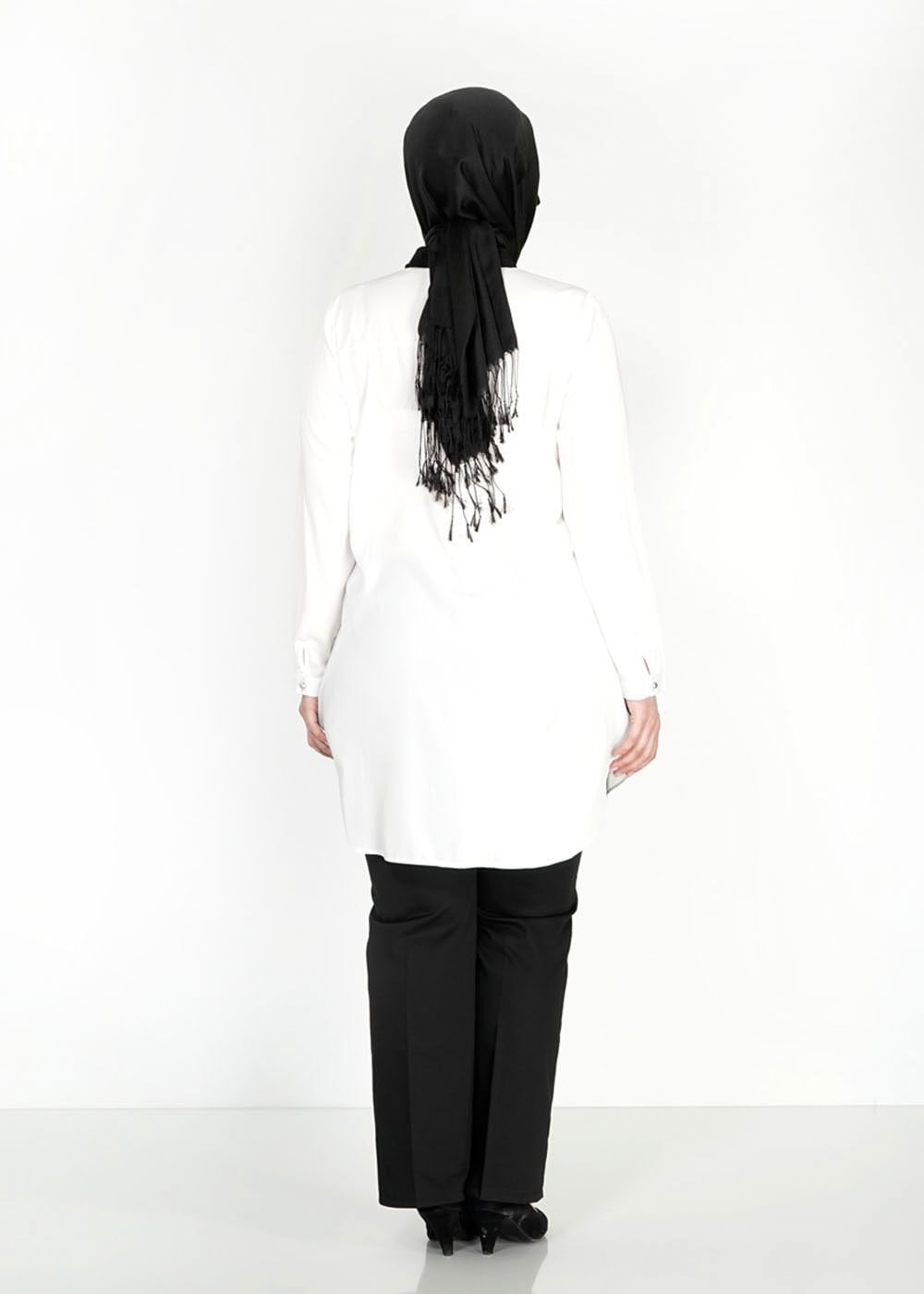 Tesettür giyim BEJ ÇİÇEK DESENLİ TUNİK 4850