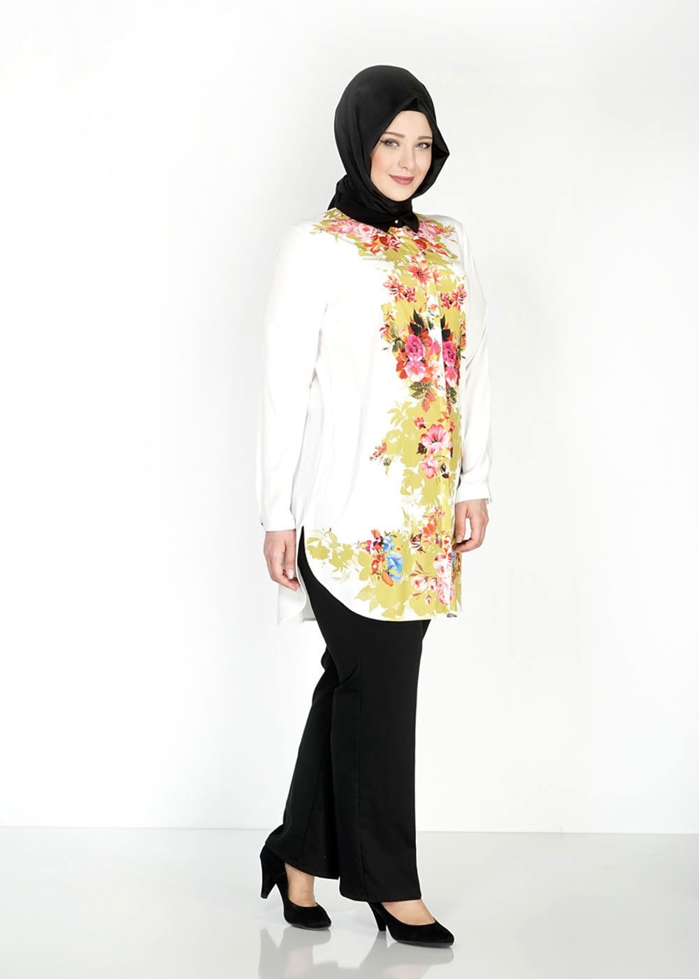 Tesettür giyim BEJ ÇİÇEK DESENLİ TUNİK 4850