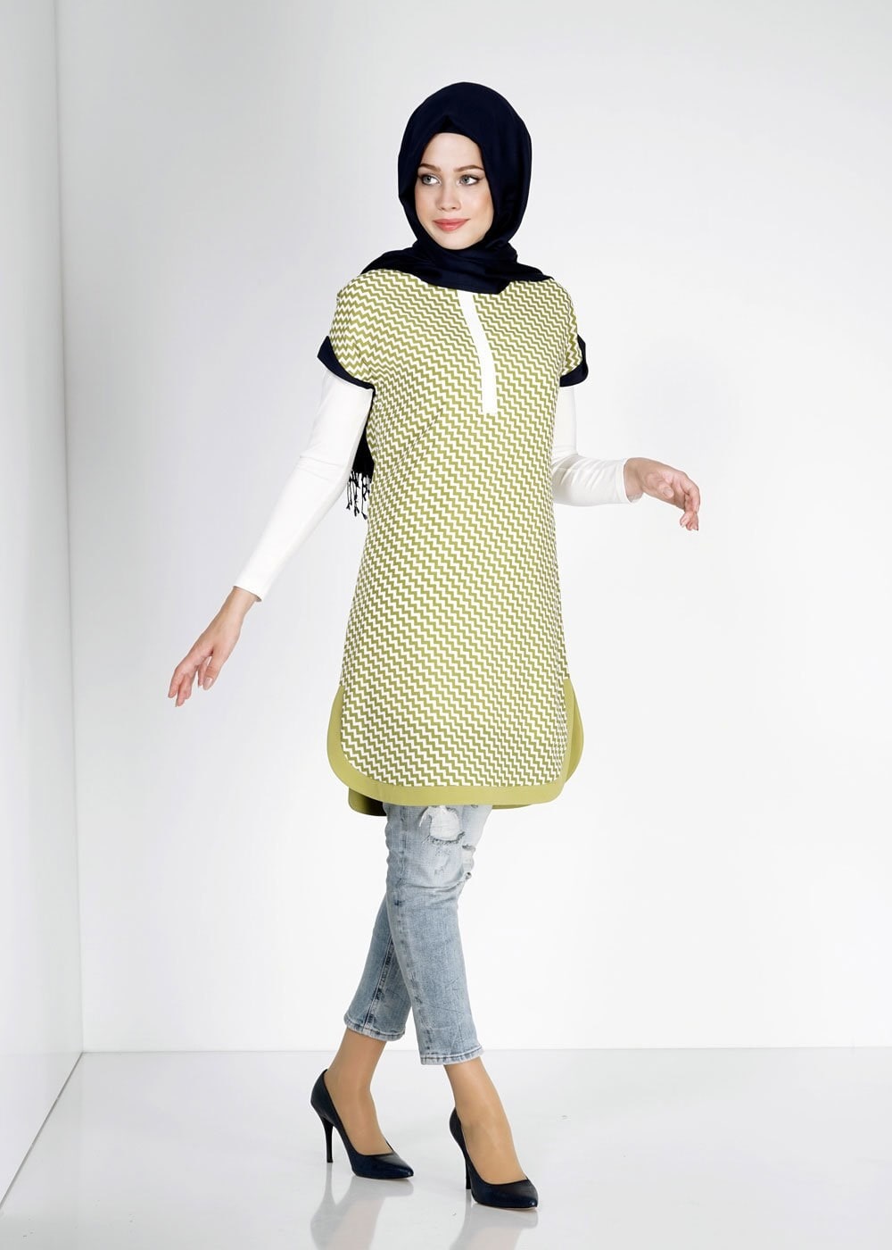Tesettür giyim YEŞİL ZİKZAK DESENLİ TUNİK 4873