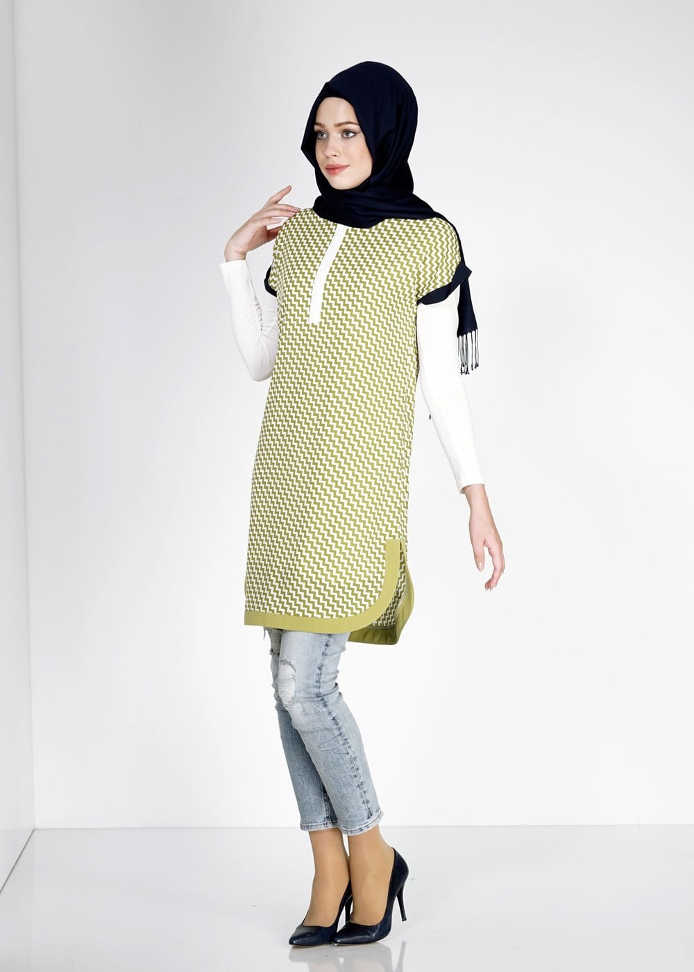 Tesettür giyim YEŞİL ZİKZAK DESENLİ TUNİK 4873