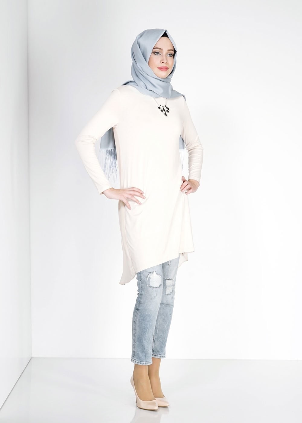 Tesettür giyim BEYAZ ASİMETRİK KESİM TUNİK 4878