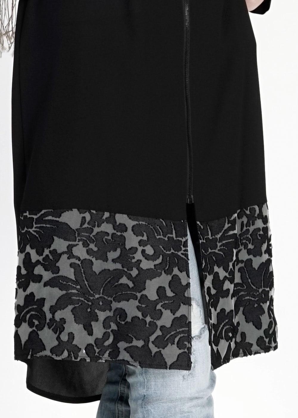 Tesettür giyim SİYAH FERMUAR DETAYLI İŞLEMELİ TUNİK 4912