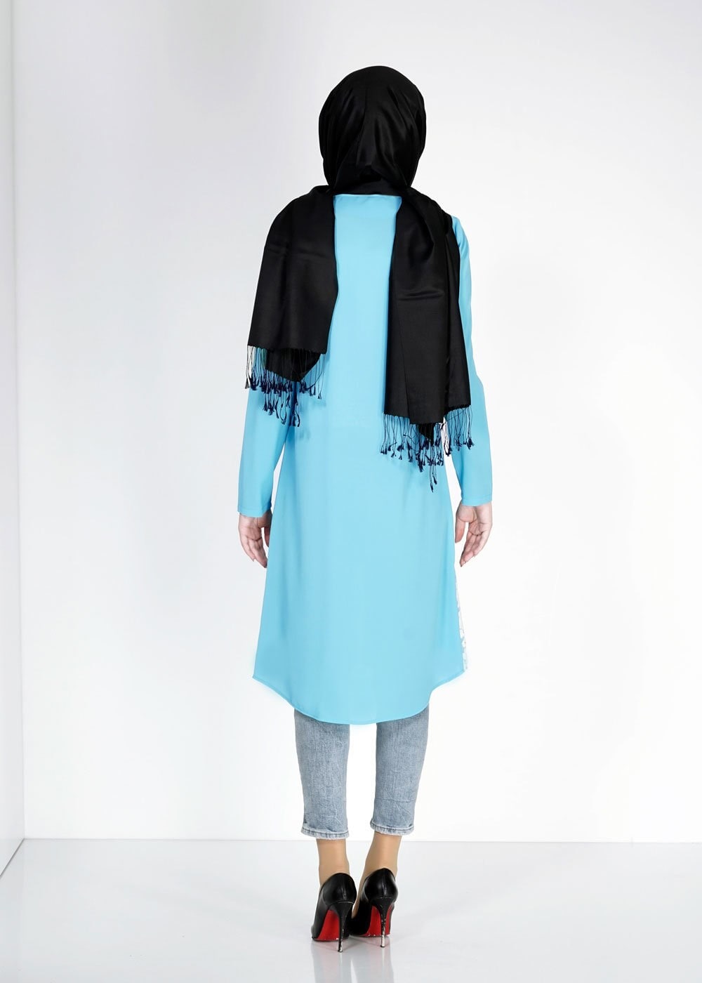 Tesettür giyim MAVİ FERMUAR DETAYLI İŞLEMELİ TUNİK 4912