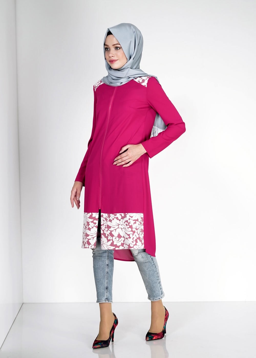 Tesettür giyim FUŞYA FERMUAR DETAYLI İŞLEMELİ TUNİK 4912