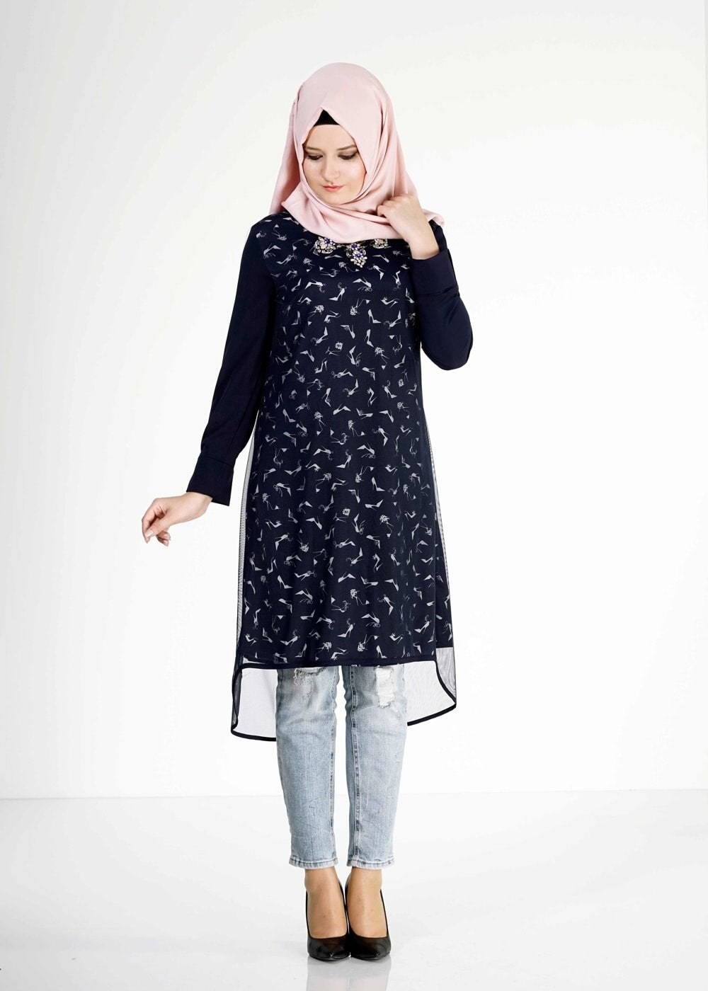 Tesettür giyim LACİVERT DESENLİ TÜL DETAYLI TUNİK 4956