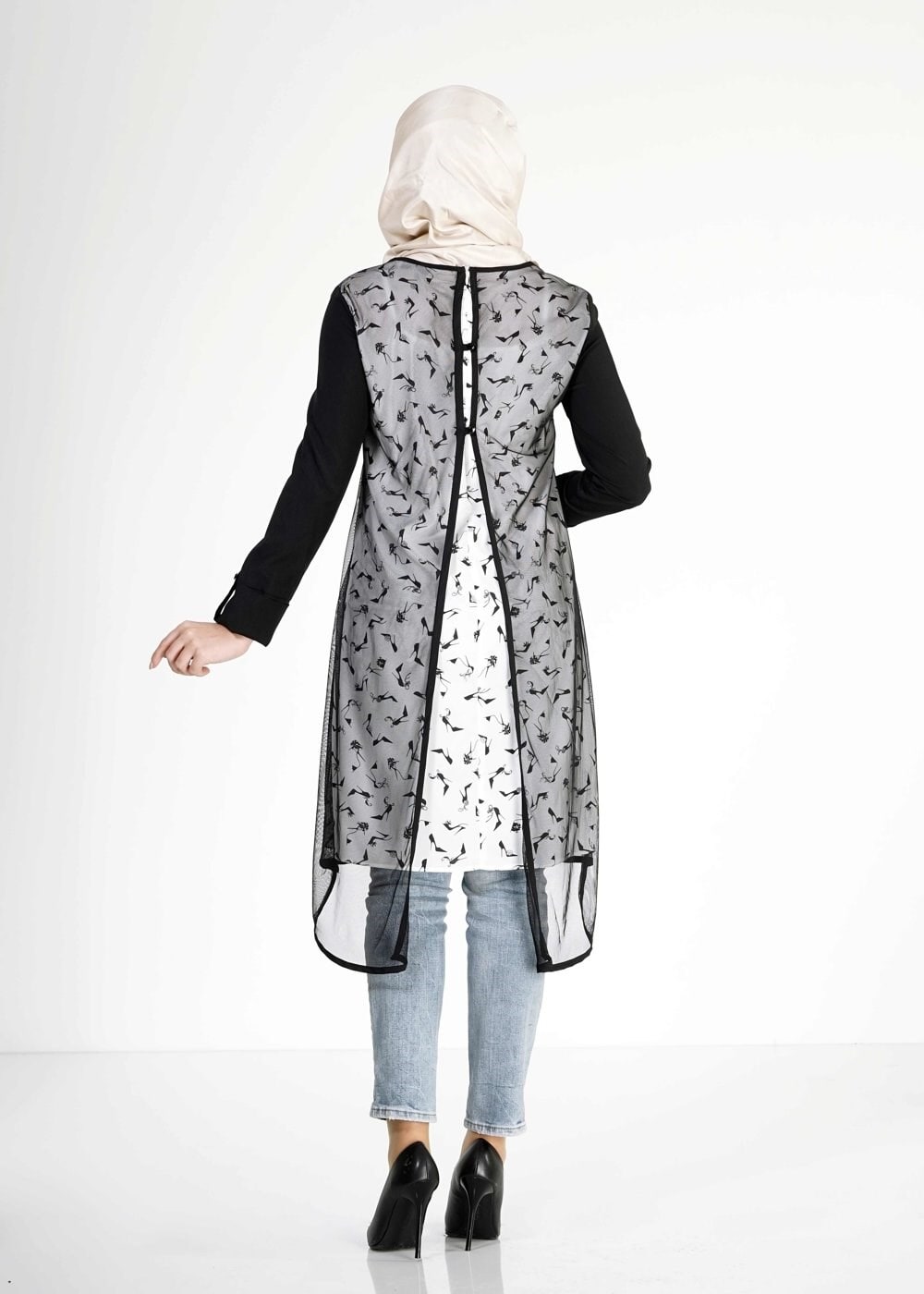 Tesettür giyim BEJ DESENLİ TÜL DETAYLI TUNİK 4956