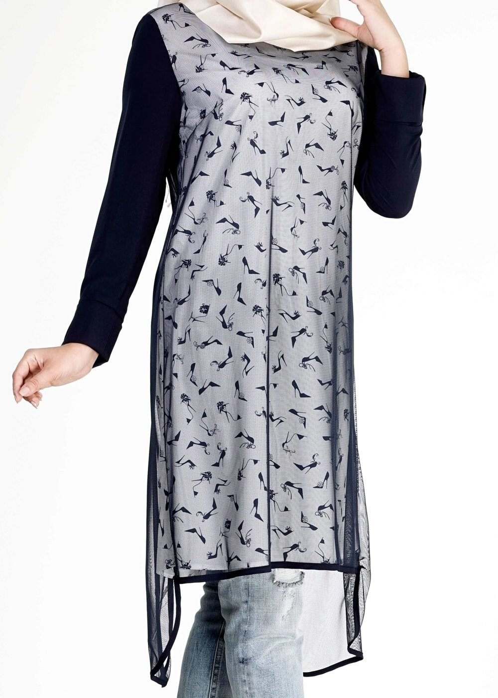 Tesettür giyim BEJ DESENLİ TÜL DETAYLI TUNİK 4956