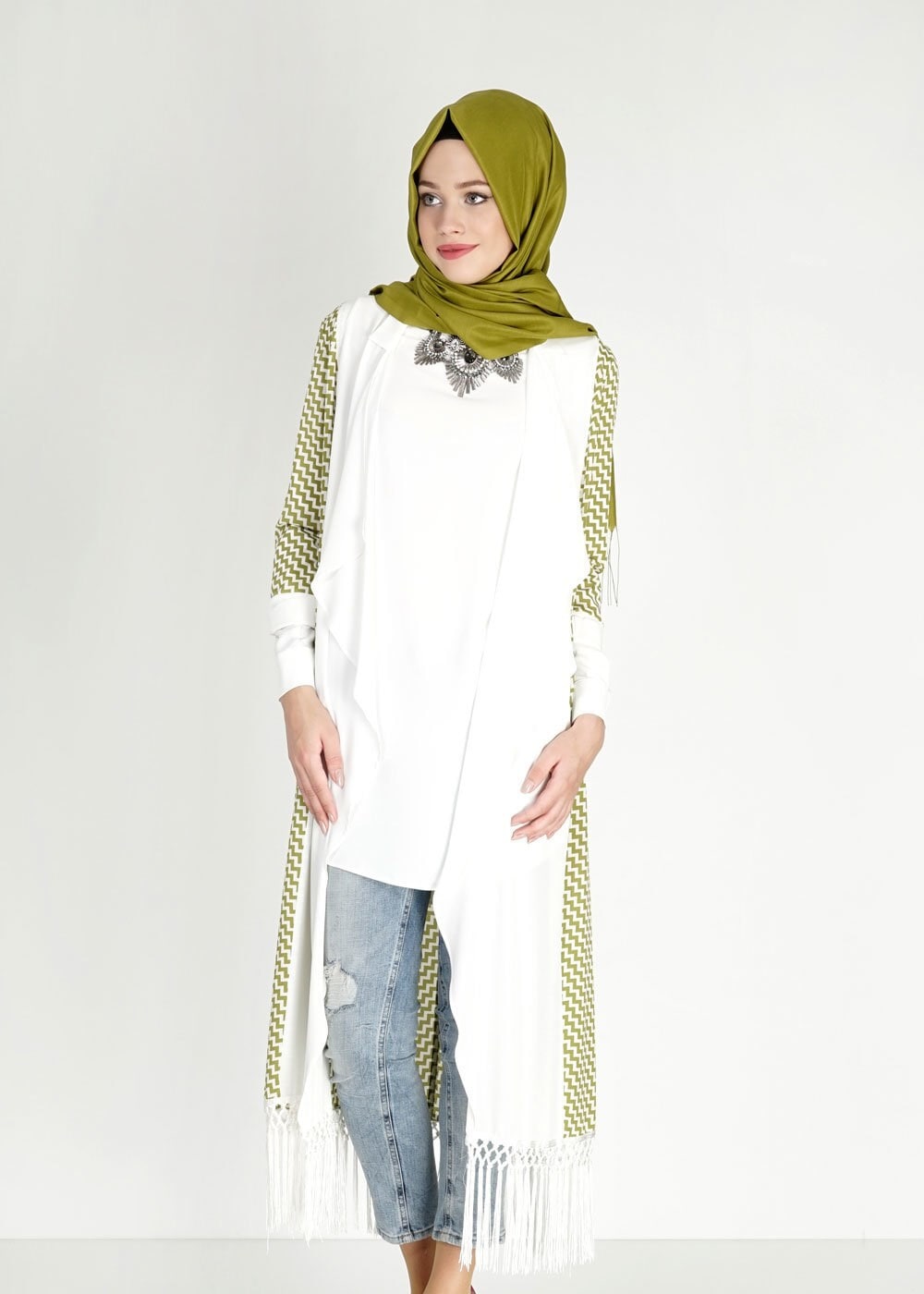 Tesettür giyim YEŞİL ZİKZAK DESENLİ PÜSKÜL DETAYLI 4960