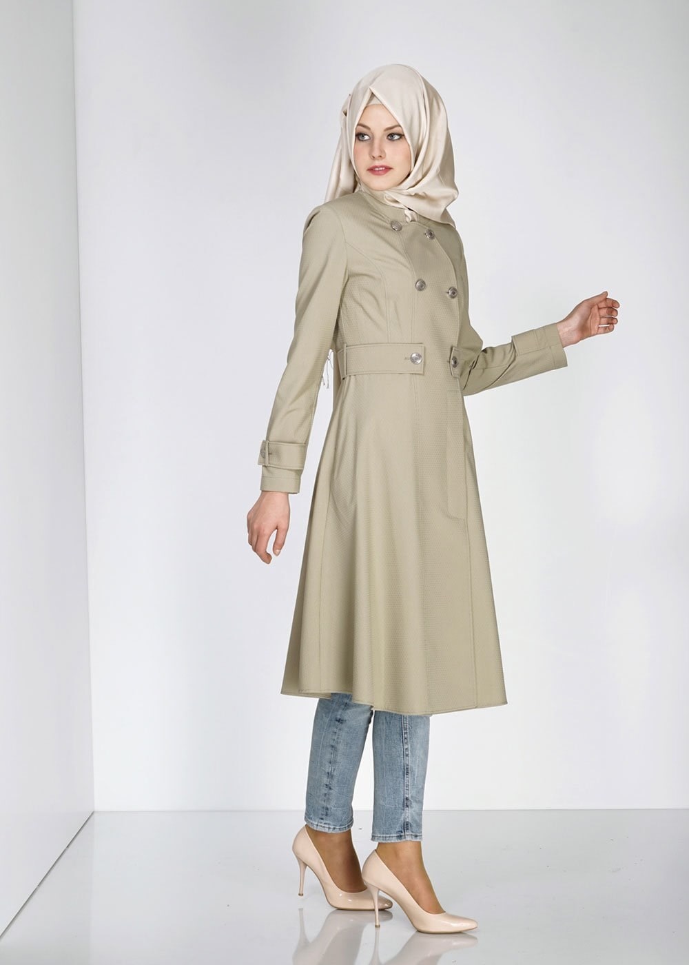 Tesettür giyim HAKİ ARKASI FERMUAR DETAYLI TRENÇKOT 1467