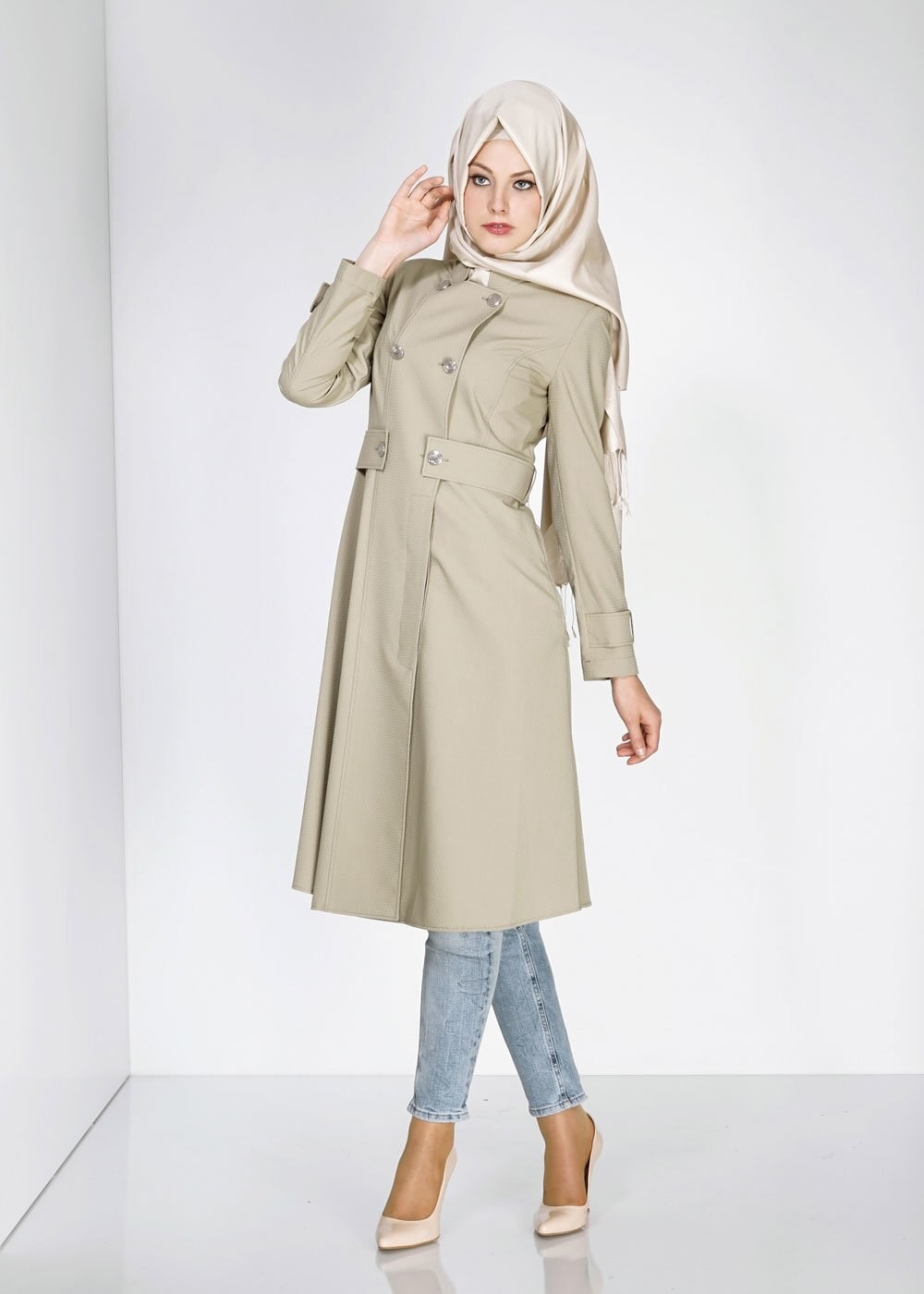 Tesettür giyim HAKİ ARKASI FERMUAR DETAYLI TRENÇKOT 1467