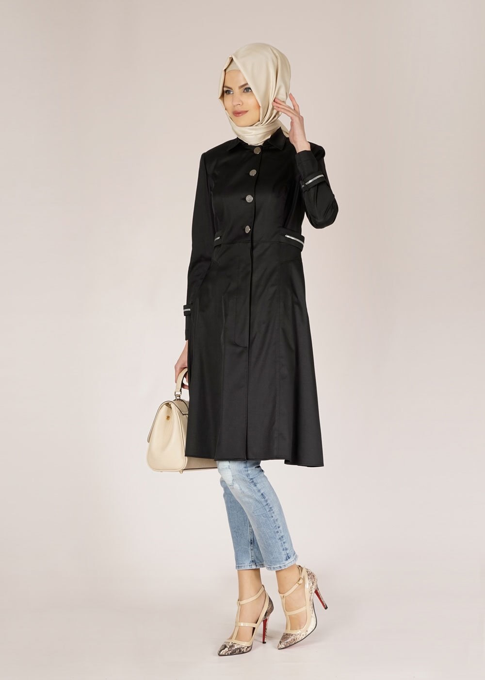 Tesettür giyim SİYAH FERMUAR DETAYLI DÜĞMELİ TRENÇKOT 1468