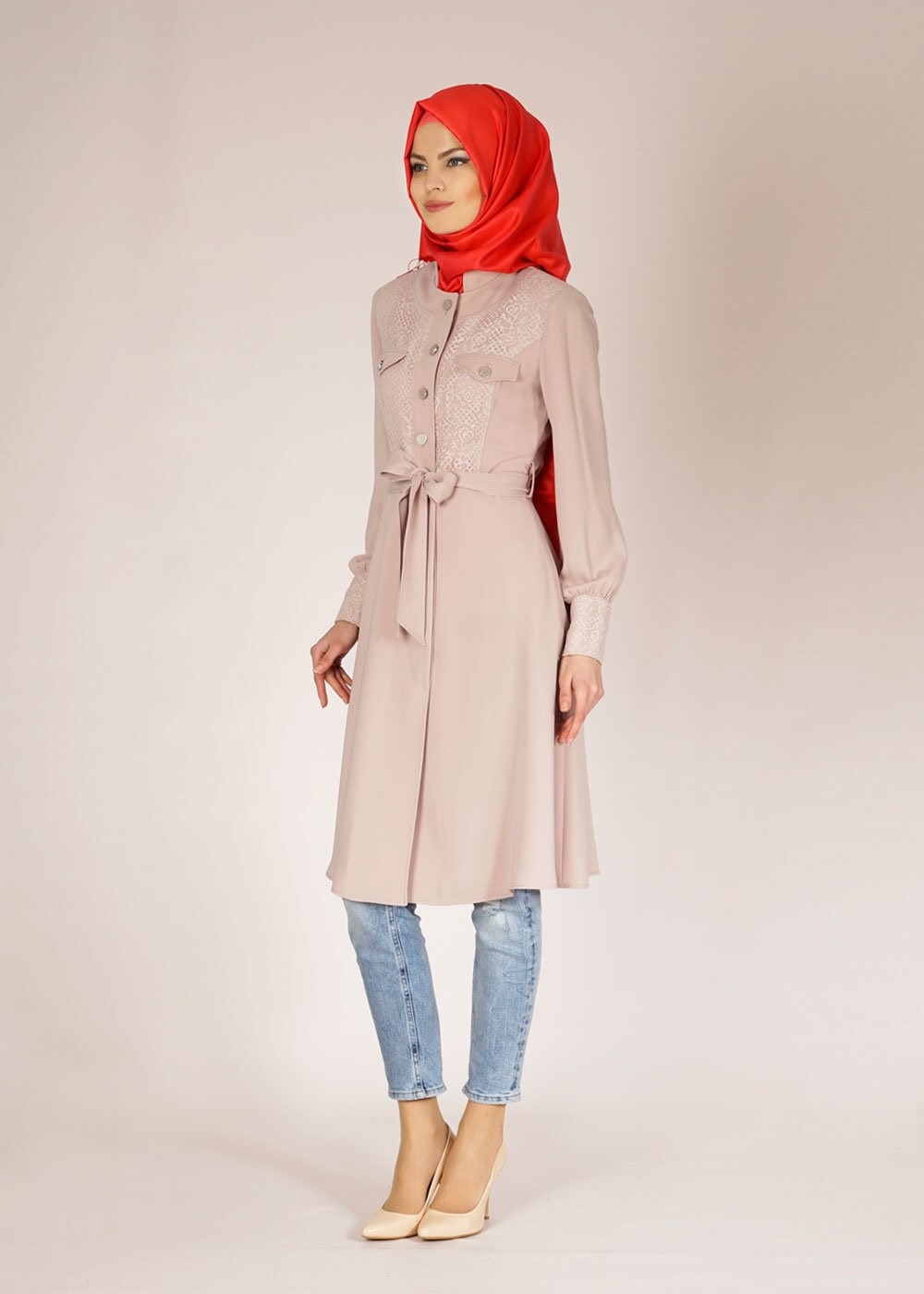 Tesettür giyim BEJ İŞLEME DETAYLI DÜĞMELİ TRENÇKOT 1504