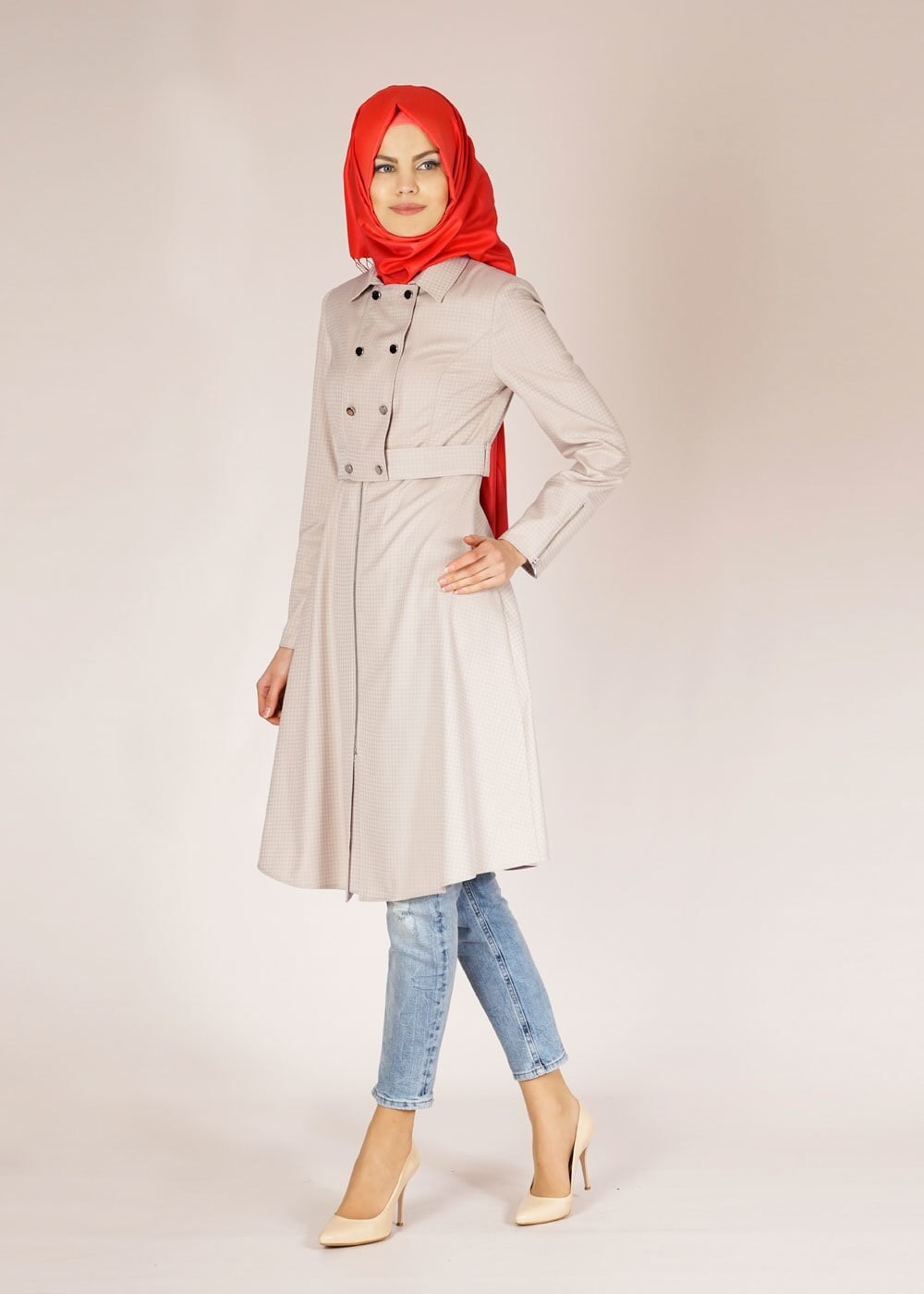 Tesettür giyim BEJ DÜĞME DETAYLI FERMUARLI TRENÇKOT 1507