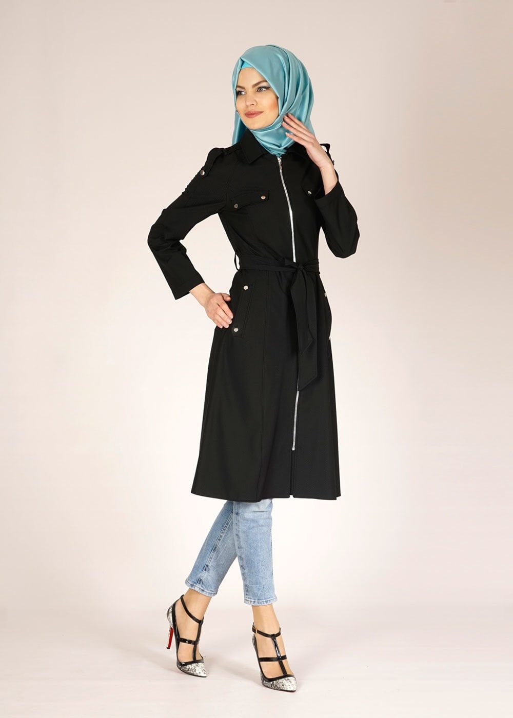 Tesettür giyim SİYAH FERMUARLI CEP DETAYLI TRENÇKOT 1515