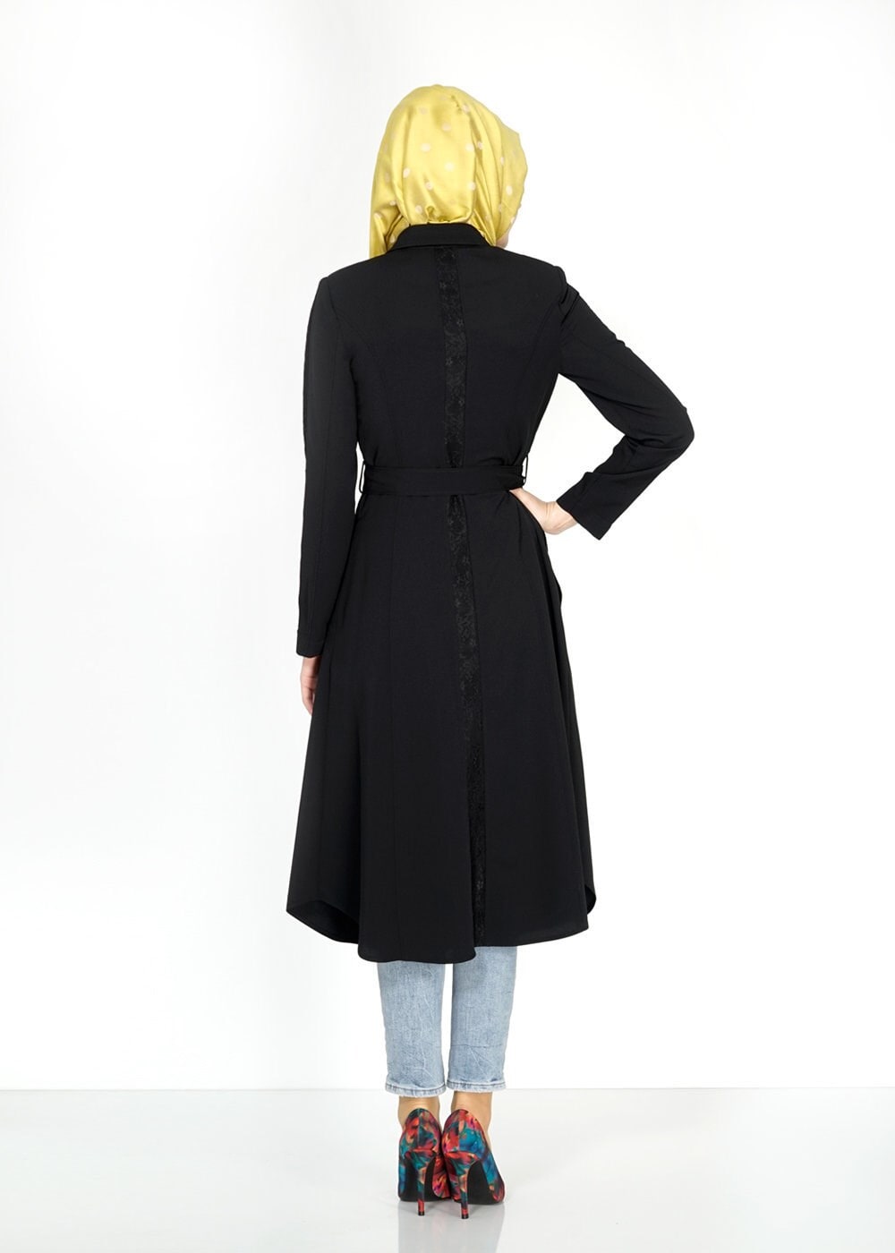 Tesettür giyim SİYAH TAŞ DETAYLI DÜĞMELİ TRENÇKOT 1538