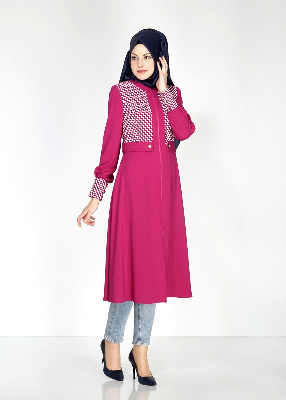 Tesettür giyim FUŞYA ZİKZAK DESENLİ DÜĞME DETAYLI TRENÇKOT 1563