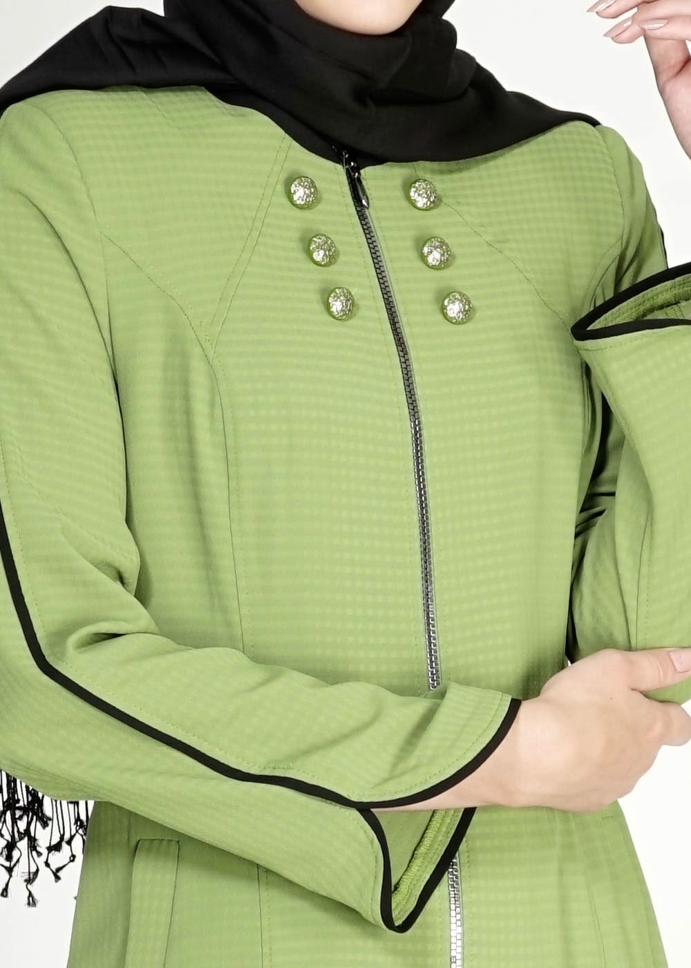 Tesettür giyim YEŞİL FERMUARLI DÜĞME DETAYLI CEPLİ TRENÇKOT 1570
