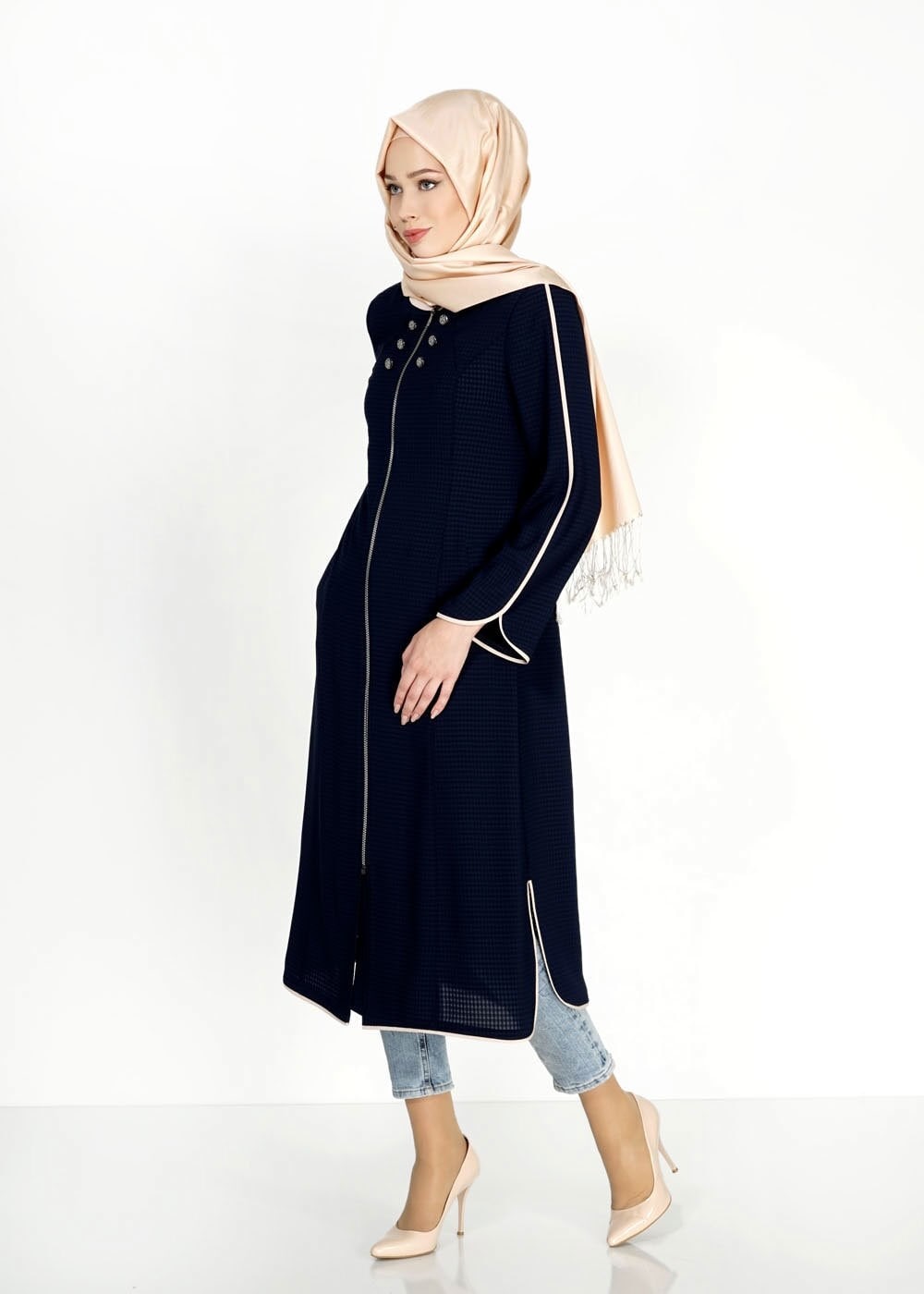 Tesettür giyim LACİVERT FERMUARLI DÜĞME DETAYLI CEPLİ TRENÇKOT 1570