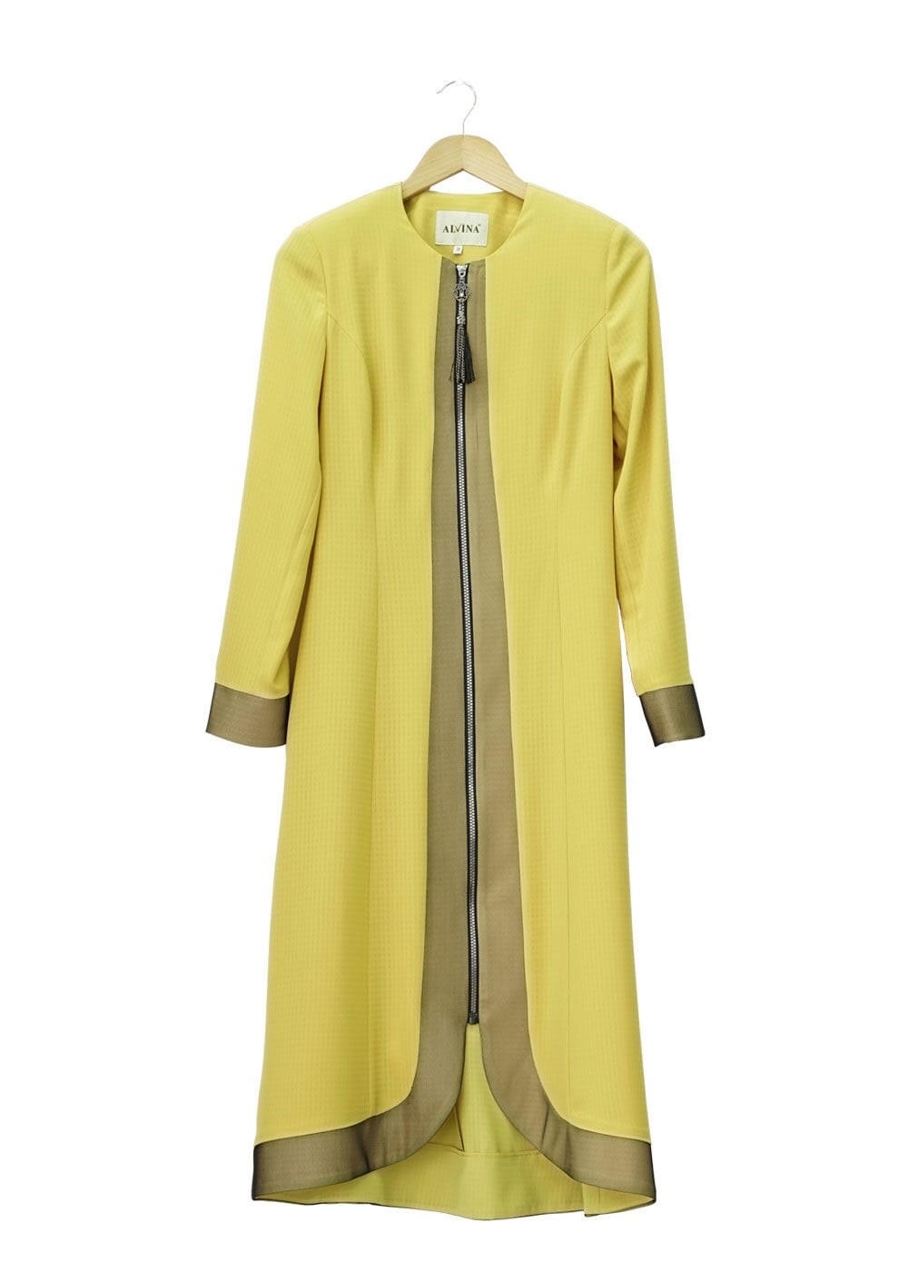 Tesettür giyim SARI FERMUARLI KENDİNDEN DESENLİ TRENÇKOT 1575