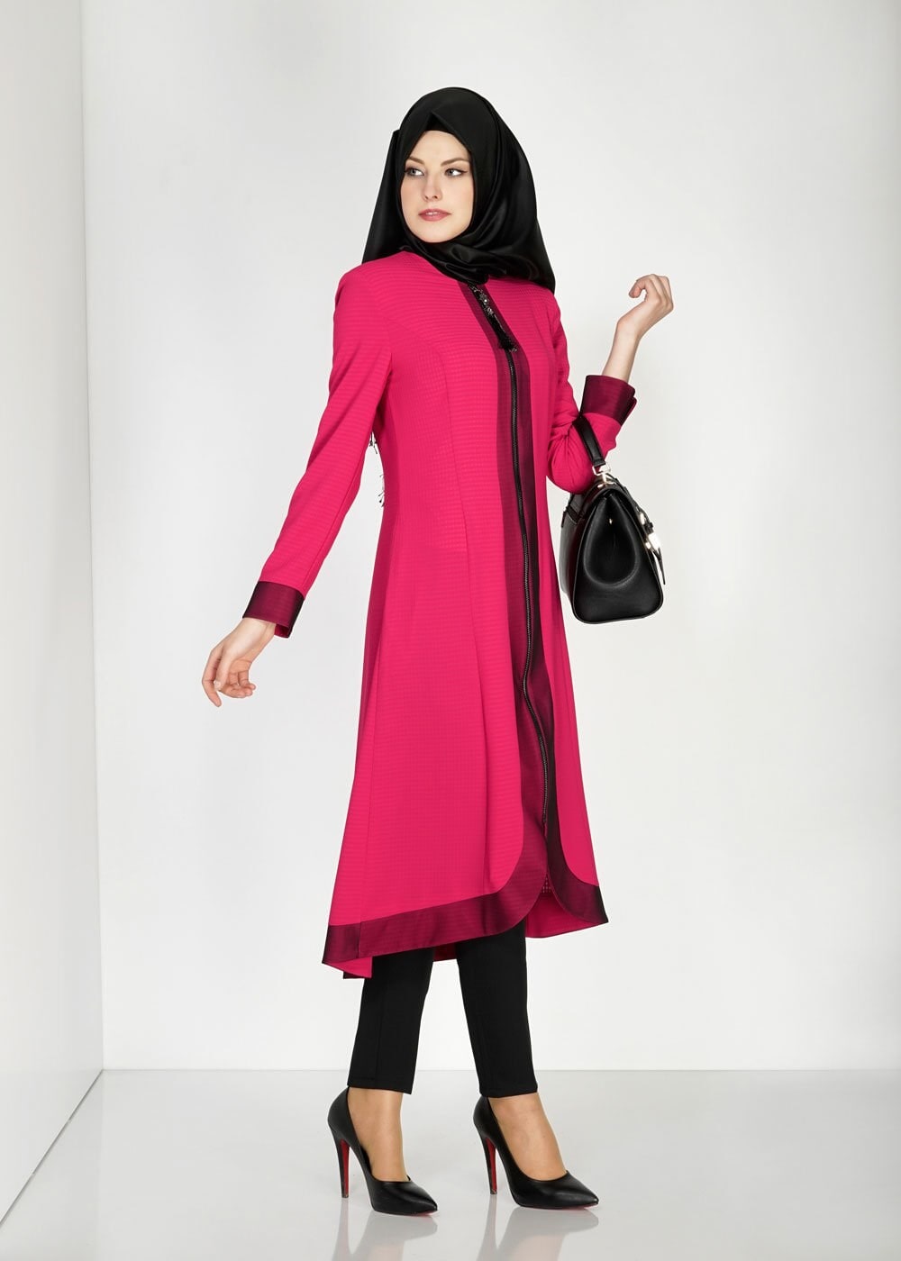 Tesettür giyim FUŞYA FERMUARLI KENDİNDEN DESENLİ TRENÇKOT 1575