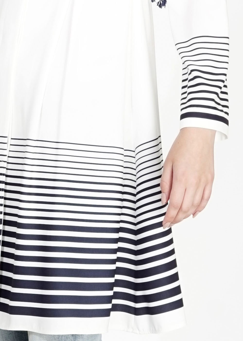 Tesettür giyim BEYAZ 1579 Farah Tesettür Trench