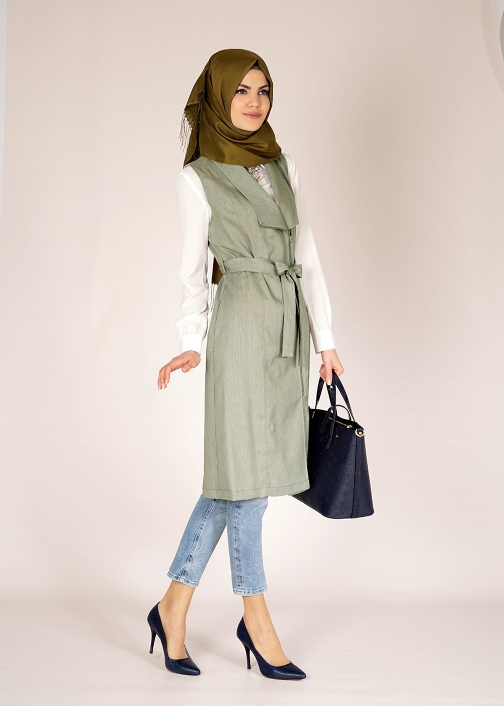 Tesettür giyim HAKİ BELİ KUŞAKLI KRUVAZE YAKA FERMUARLI YELEK 4685 