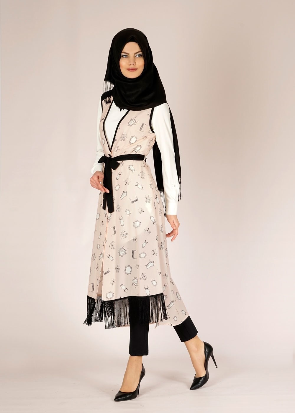 Tesettür giyim PUDRA DESENLİ PÜSKÜL DETAYLI YELEK 4695