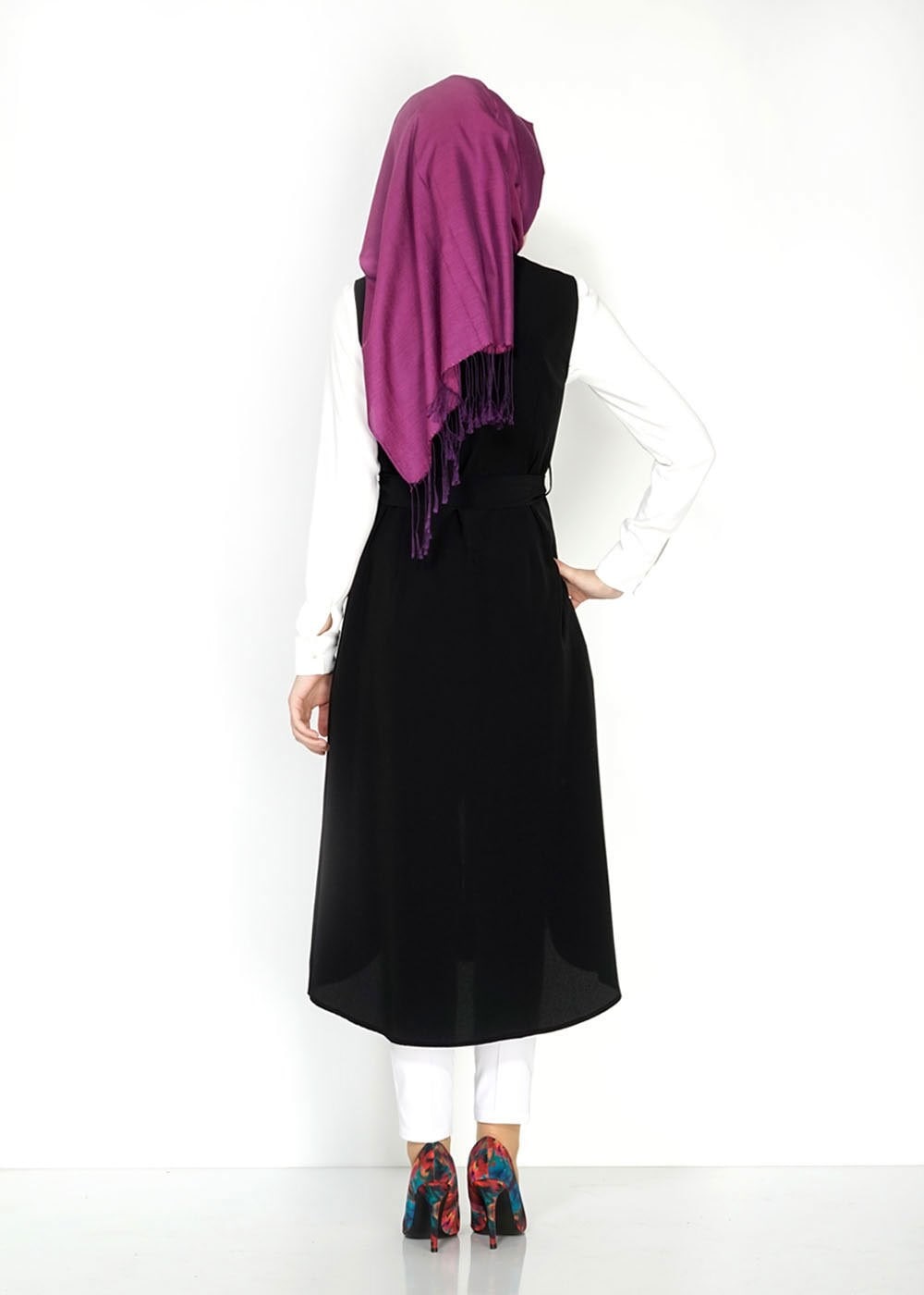 Tesettür giyim SİYAH FERMUAR DETAYLI TAŞLI YELEK 4737