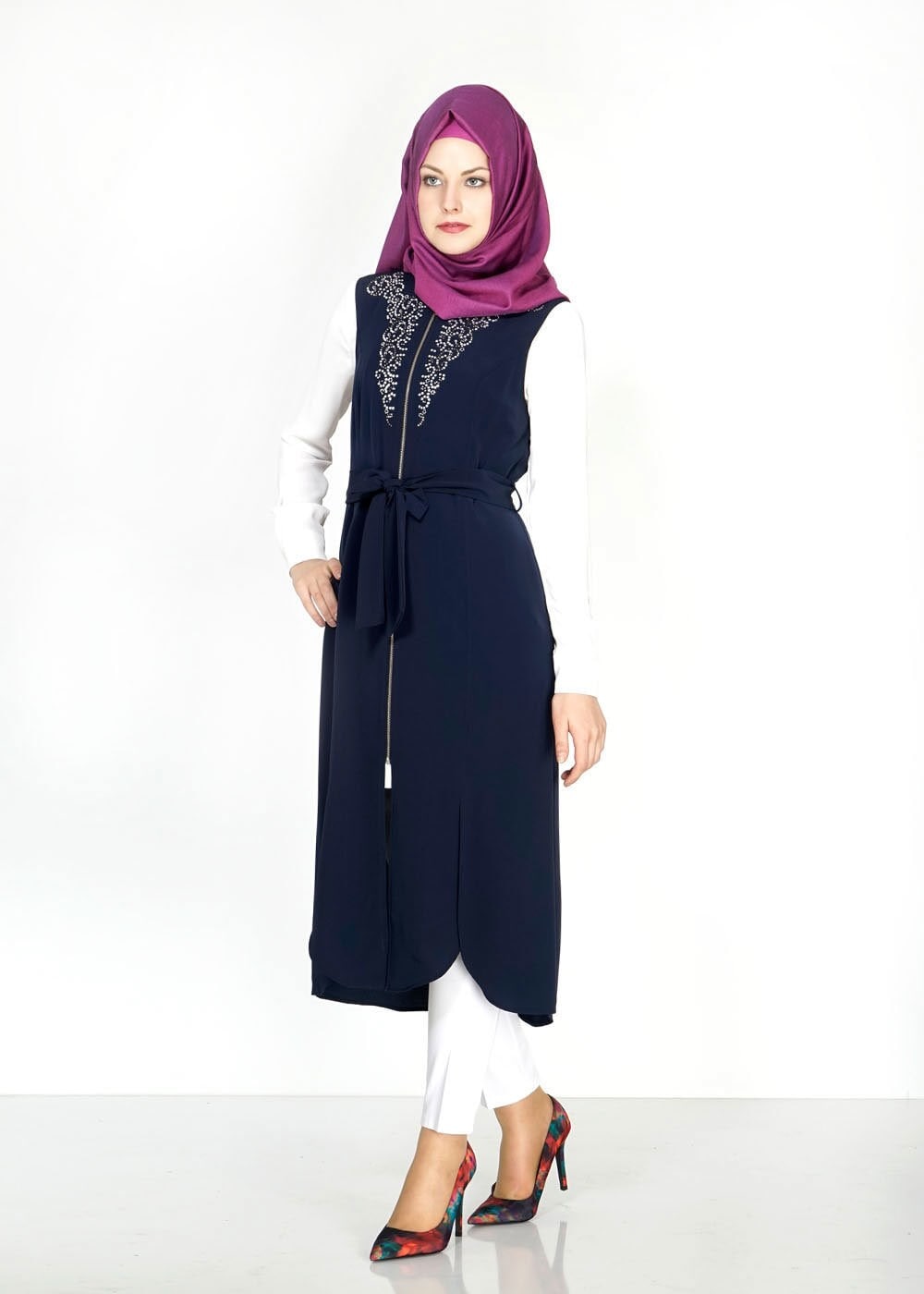 Tesettür giyim LACİVERT FERMUAR DETAYLI TAŞLI YELEK 4737