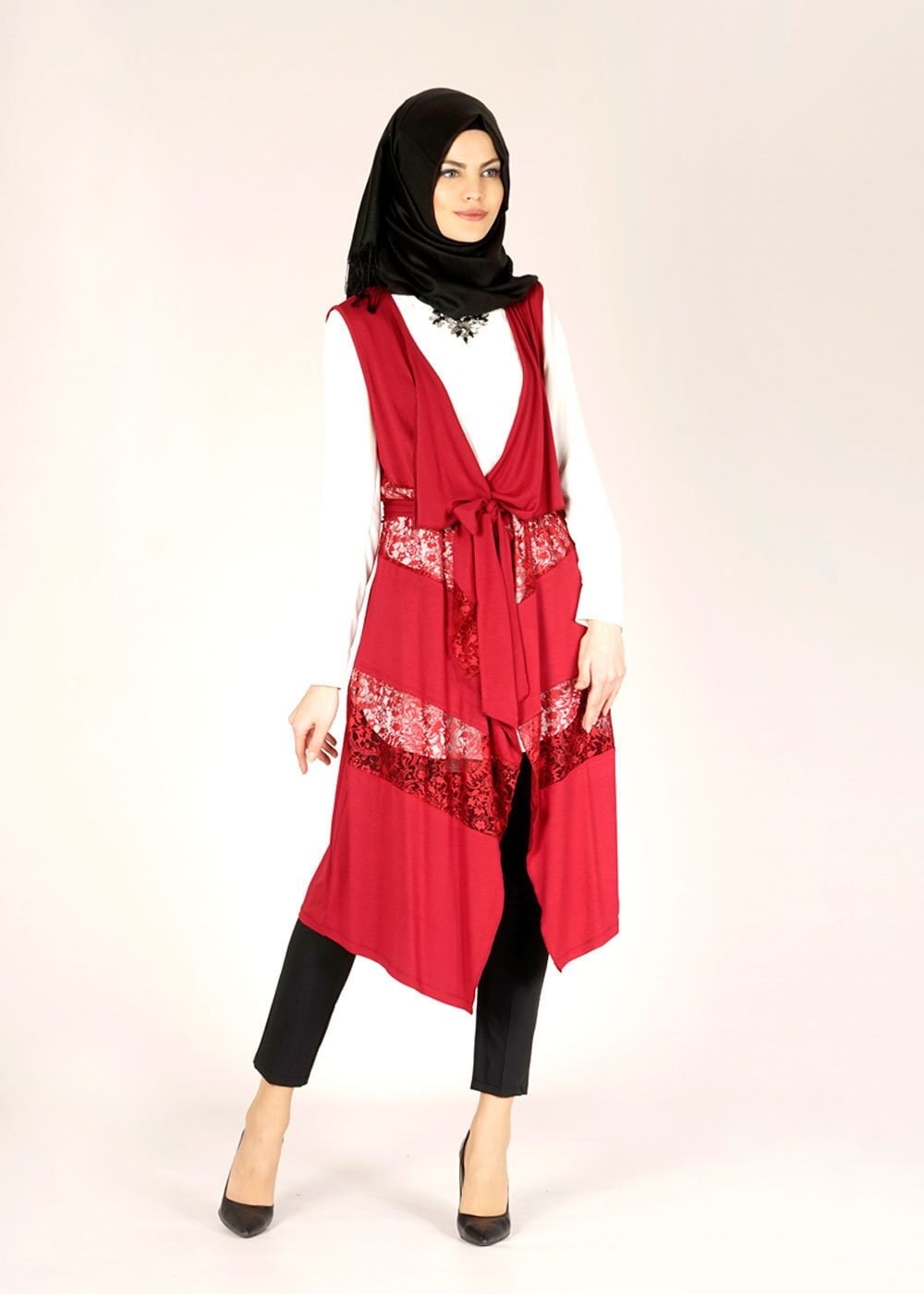 Tesettür giyim BORDO DANTEL DETAYLI ASİMETRİK KESİM YELEK 4740