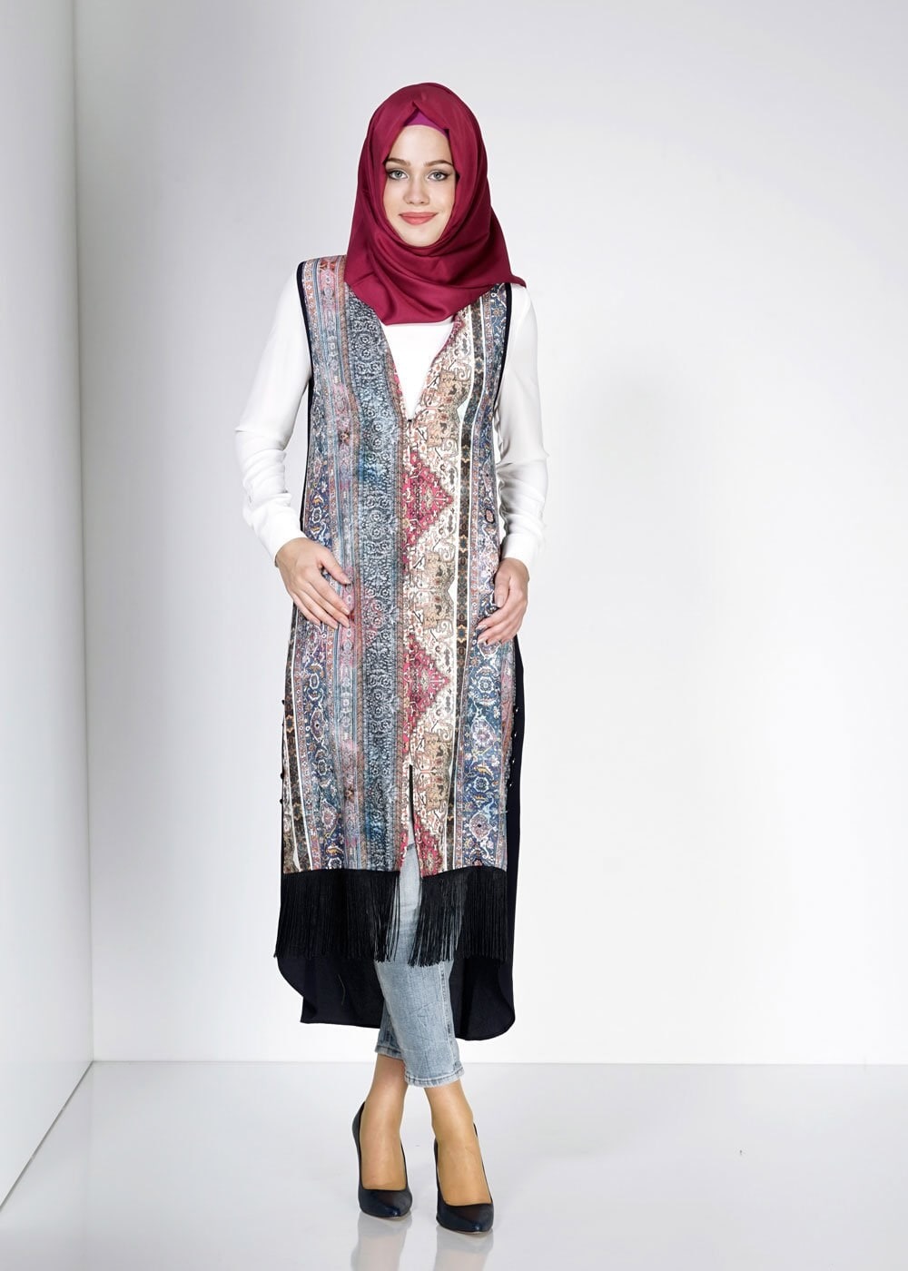 Tesettür giyim LACİVERT ETNİK DESENLİ PÜSKÜL DETAYLI YELEK 4764