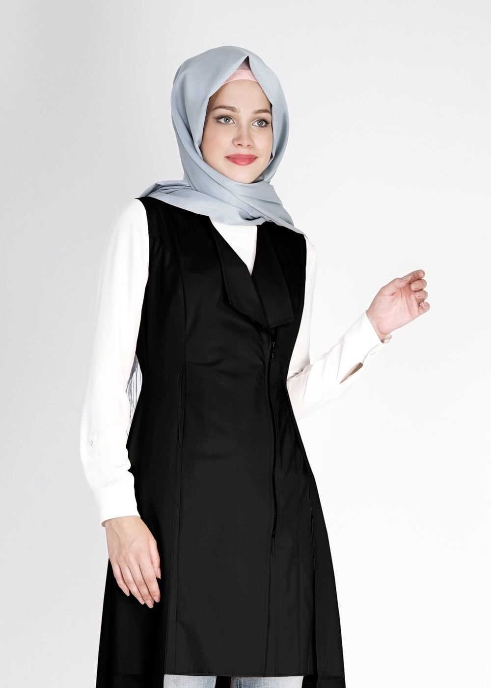 Tesettür giyim SİYAH ASİMETRİK KESİM FERMUARLI YELEK 4794