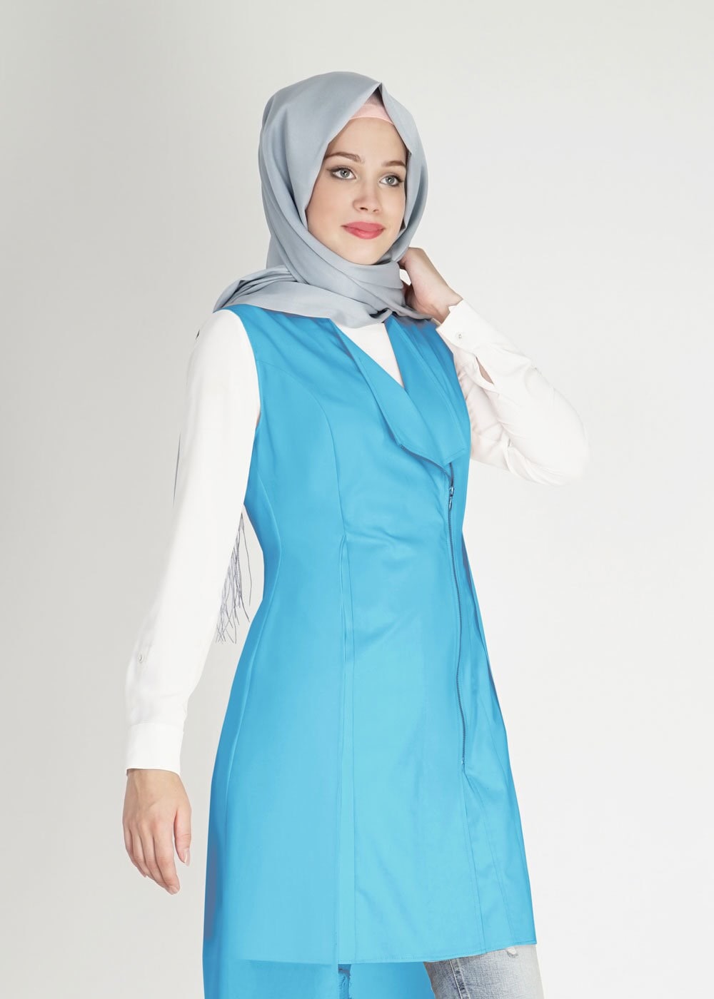 Tesettür giyim MAVİ ASİMETRİK KESİM FERMUARLI YELEK 4794