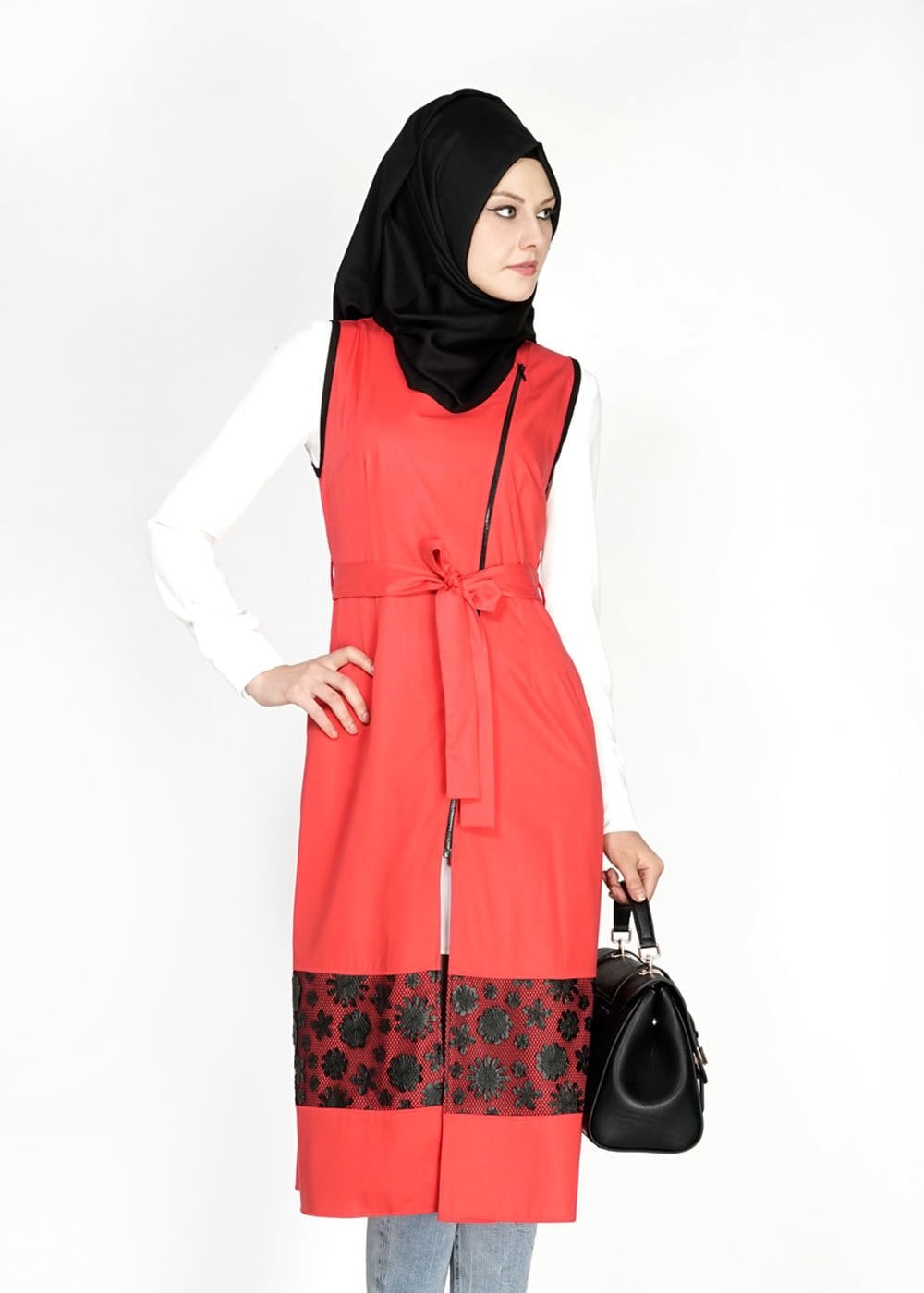 Tesettür giyim KIRMIZI ÇİÇEK DESENLİ FERMUARLI YELEK 4795