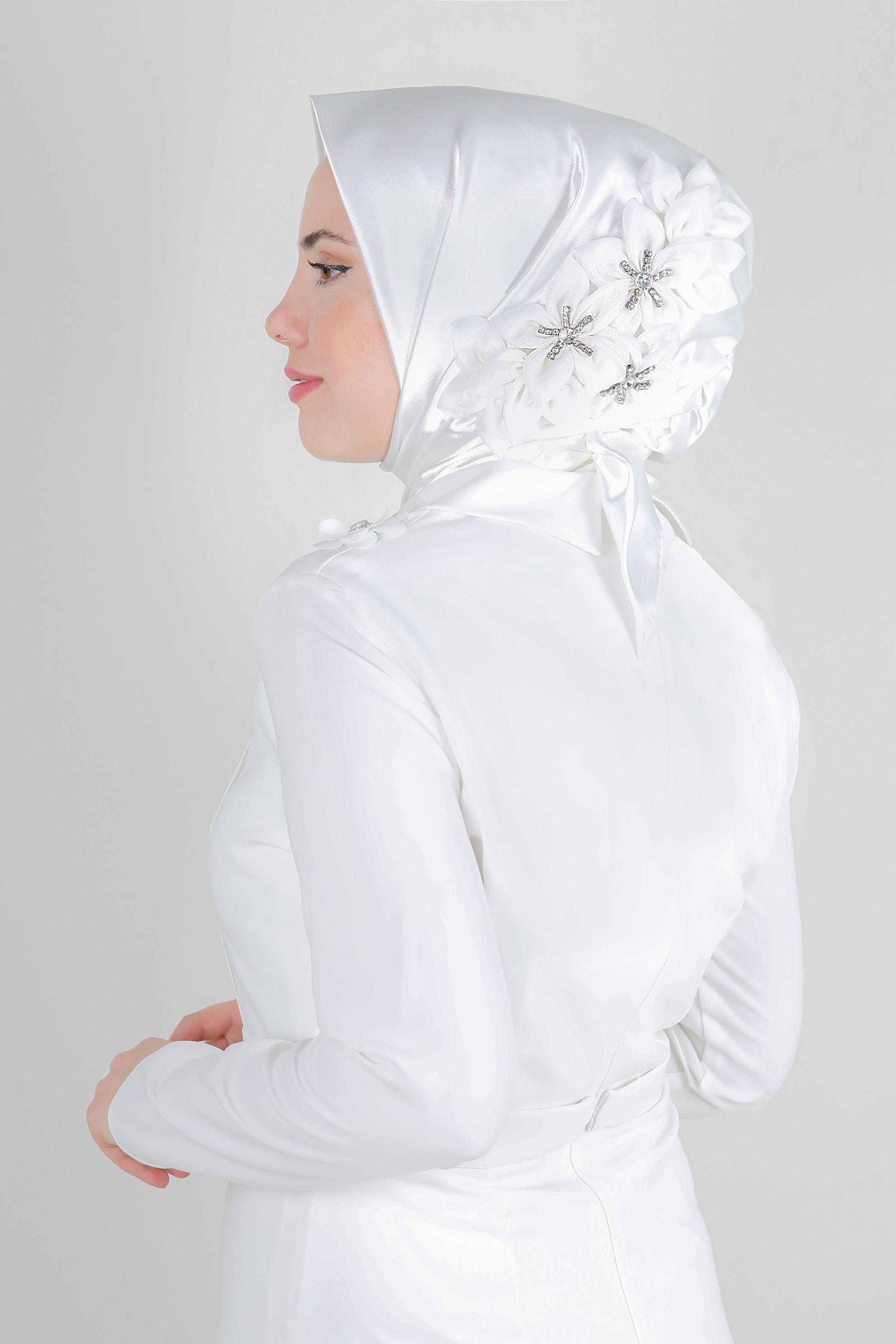 Tesettür giyim BEYAZ ALVİNA TAŞ İŞLEMELİ HAZIR EŞARP 106001