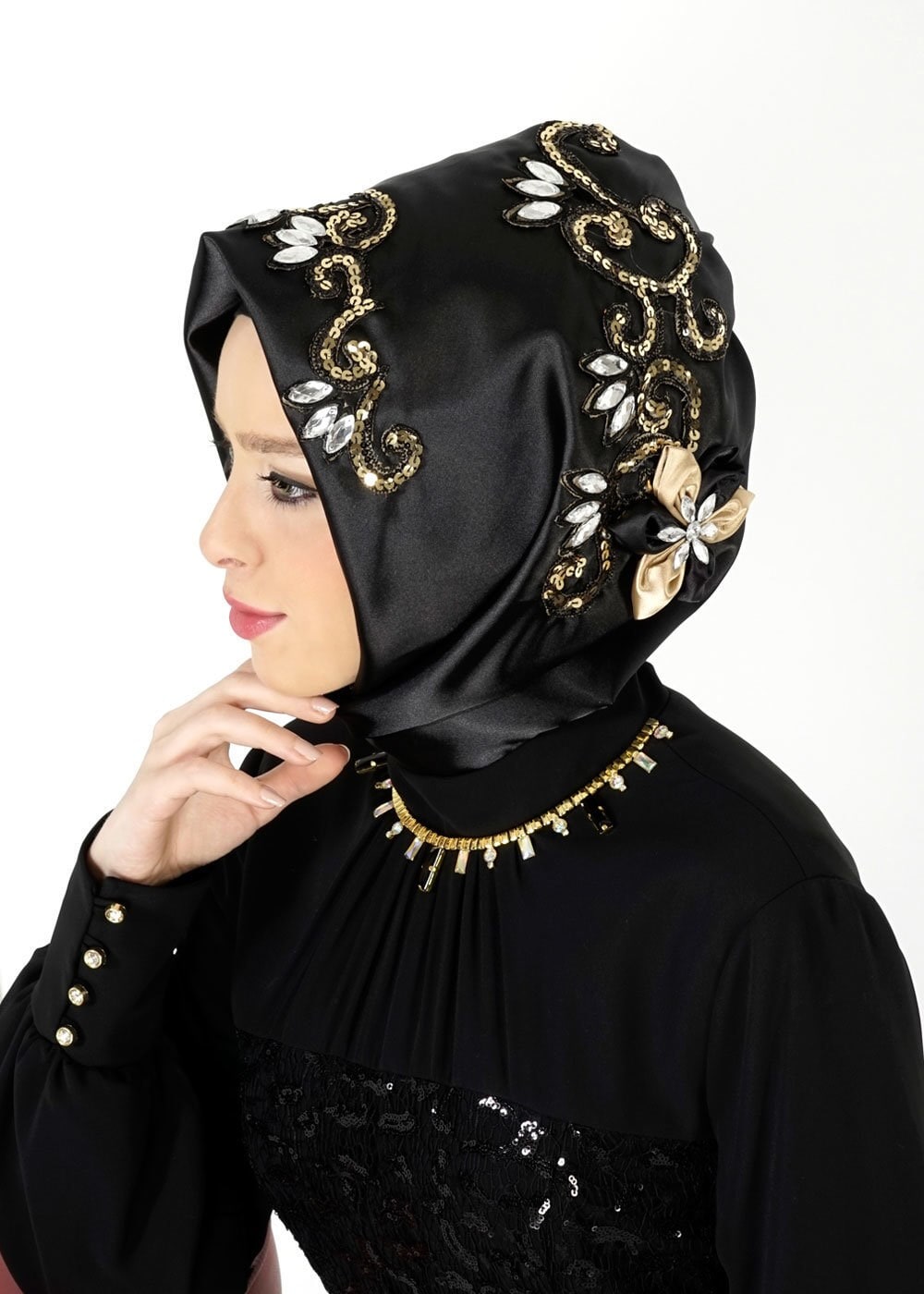 Tesettür giyim SİYAH ALVİNA PUL PAYET İŞLEMELİ HAZIR EŞARP 106021