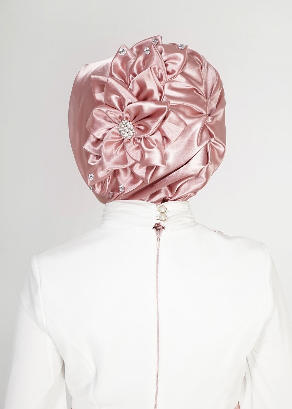 Tesettür giyim PUDRA ALVİNA BÜZGÜLÜ SATEN HAZIR EŞARP 106115