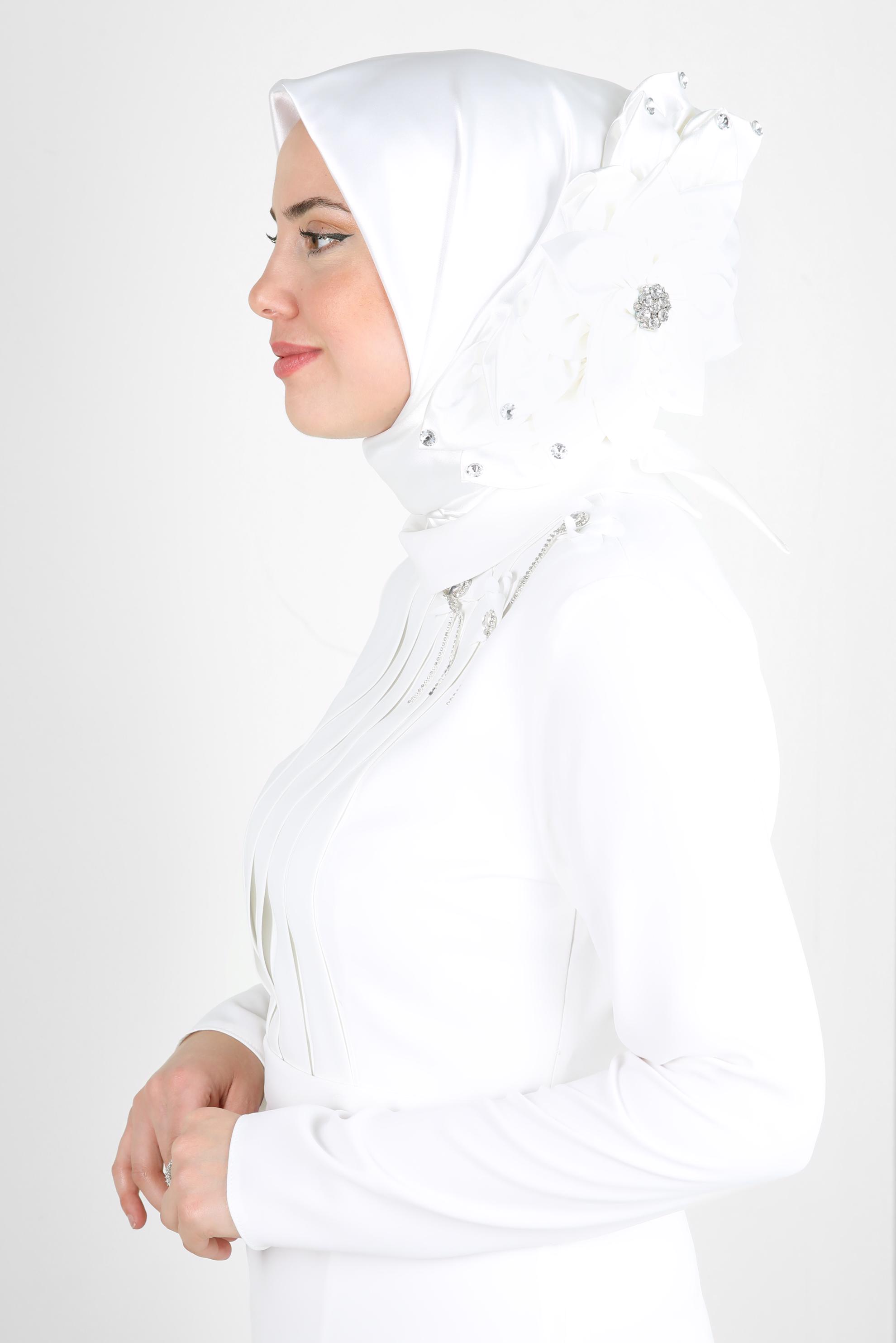 Tesettür giyim BEYAZ ALVİNA BÜZGÜLÜ SATEN HAZIR EŞARP 106115