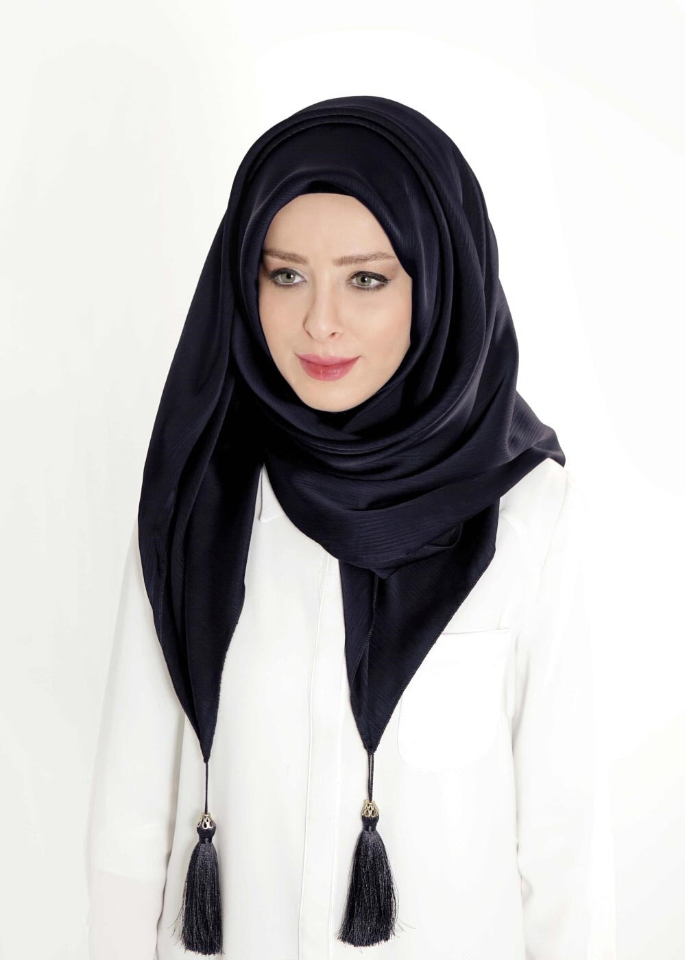 Tesettür giyim LACİVERT ALVİNA PÜSKÜLLÜ ŞAL 50119