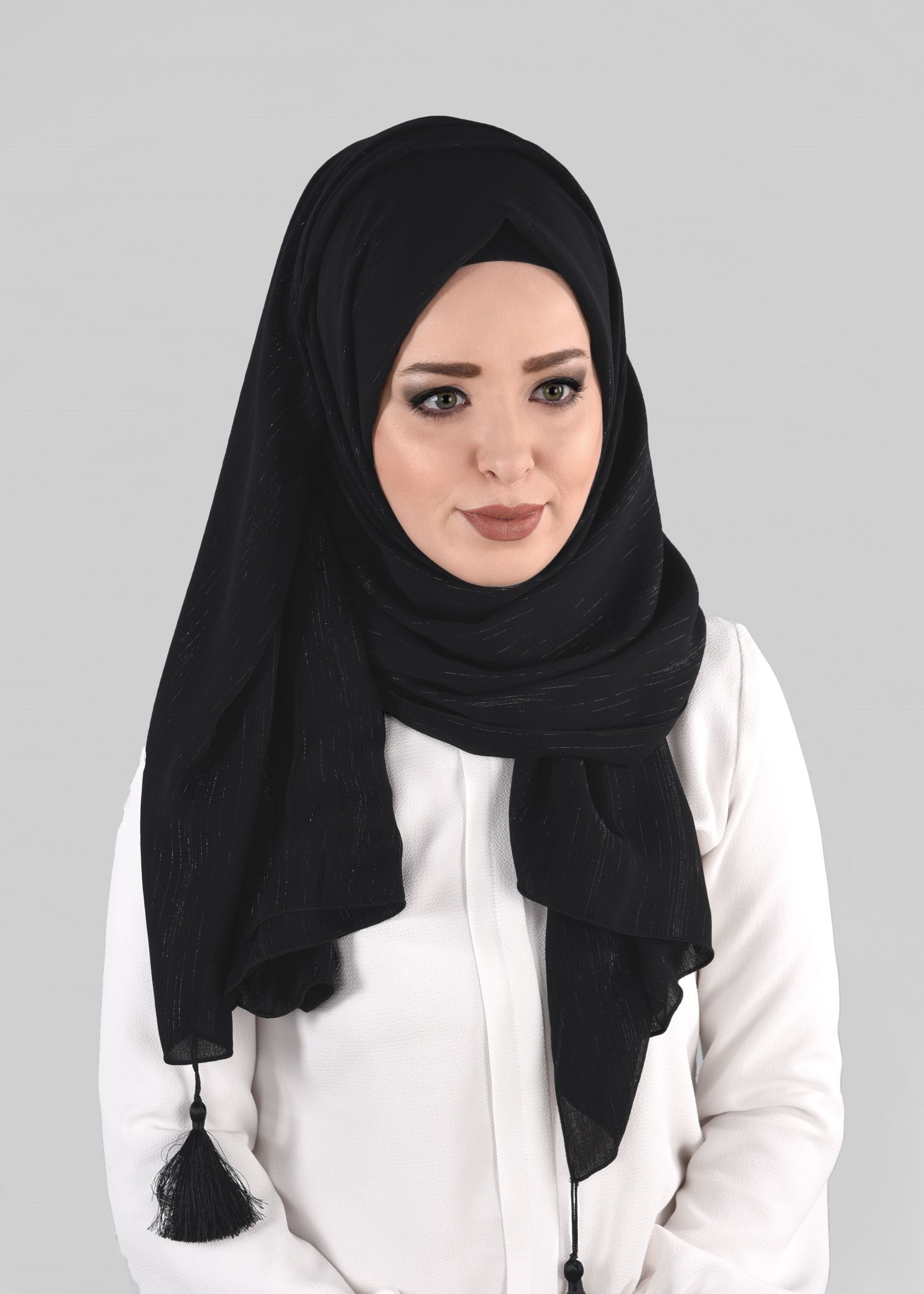 Tesettür giyim GÜMÜŞ ALVİNA PÜSKÜLLÜ ŞAL 50119