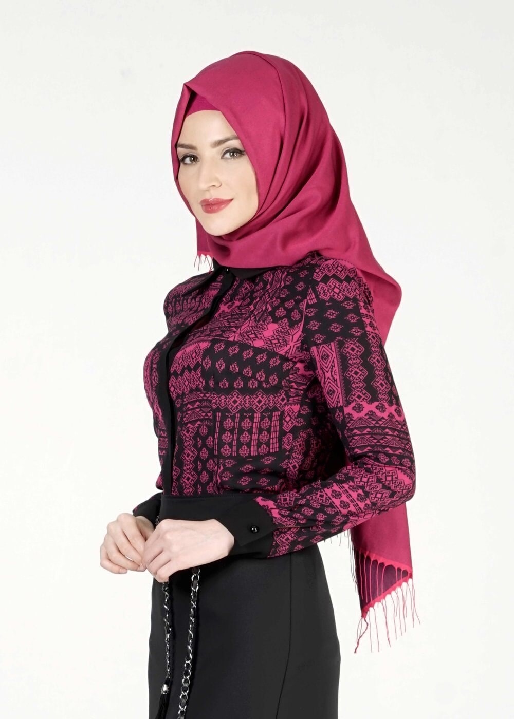 Vêtements hijab NOIR BLOUSE À DESSINS ÉTHNIQUE 4076 