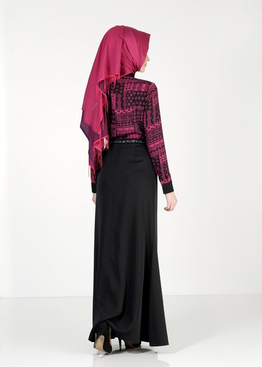 Vêtements hijab NOIR BLOUSE À DESSINS ÉTHNIQUE 4076 