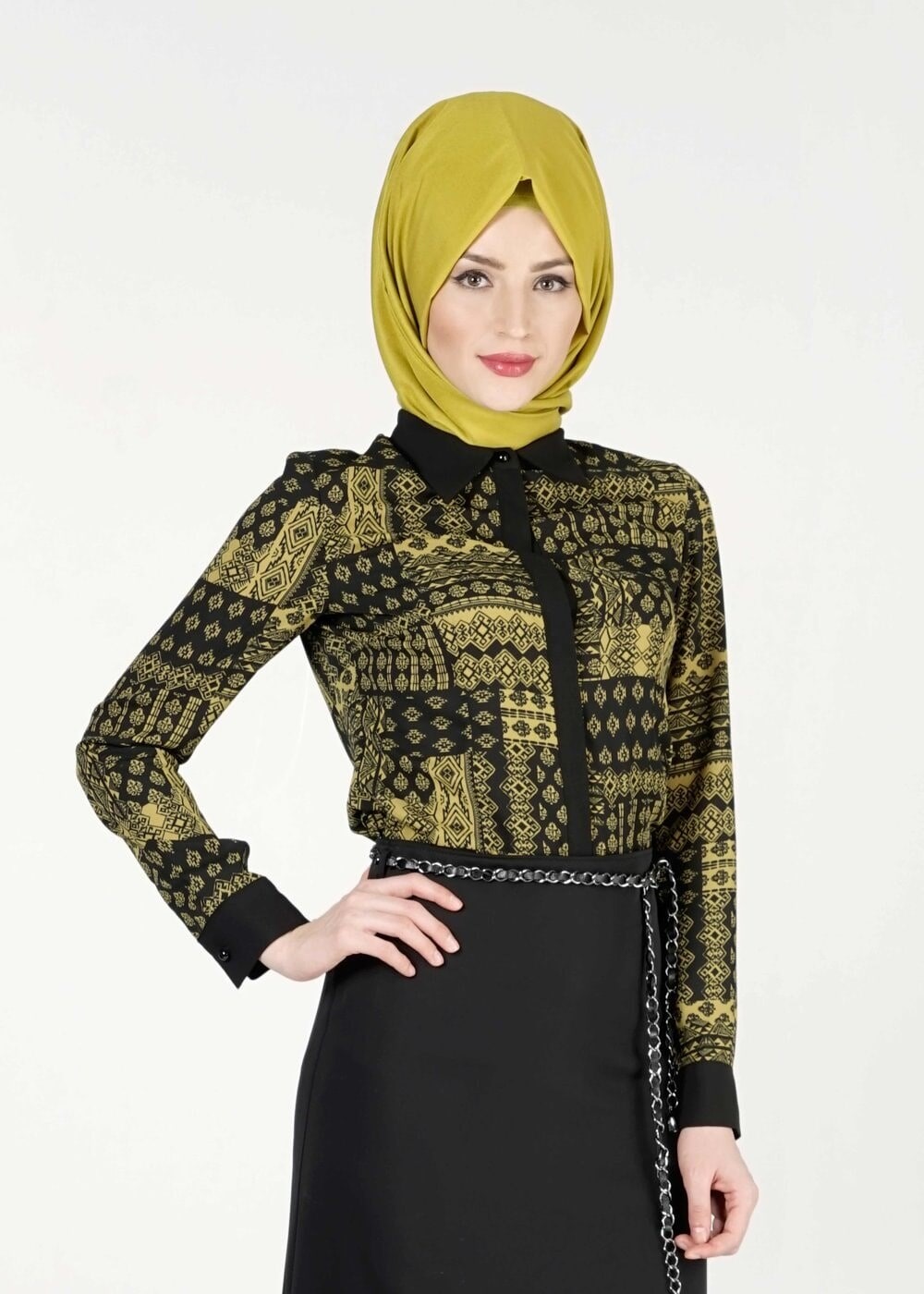 Tesettür giyim SİYAH ETNİK DESENLİ BLUZ 4076