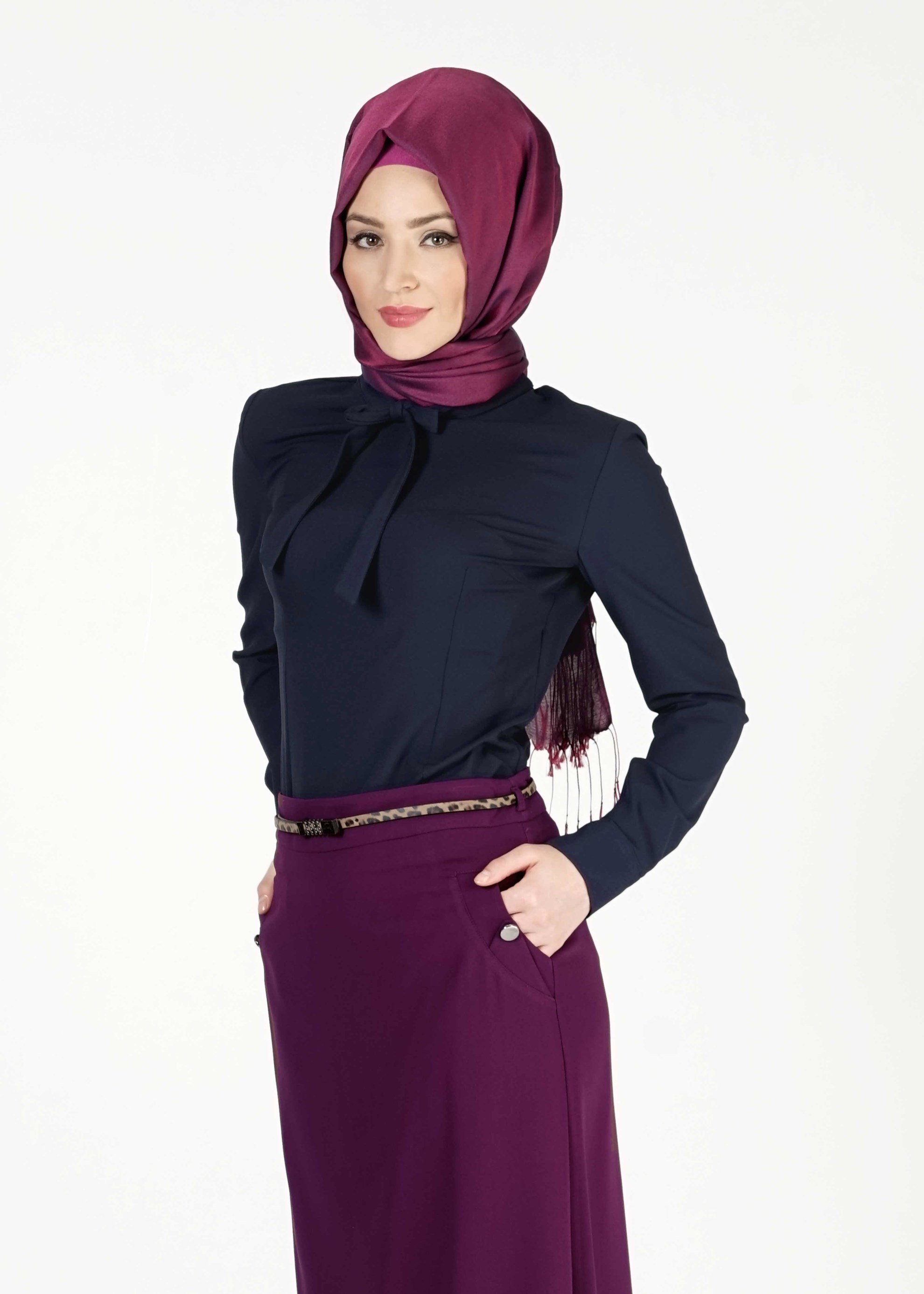 Tesettür giyim LACİVERT BAĞLAMA DETAYLI BLUZ 4085 