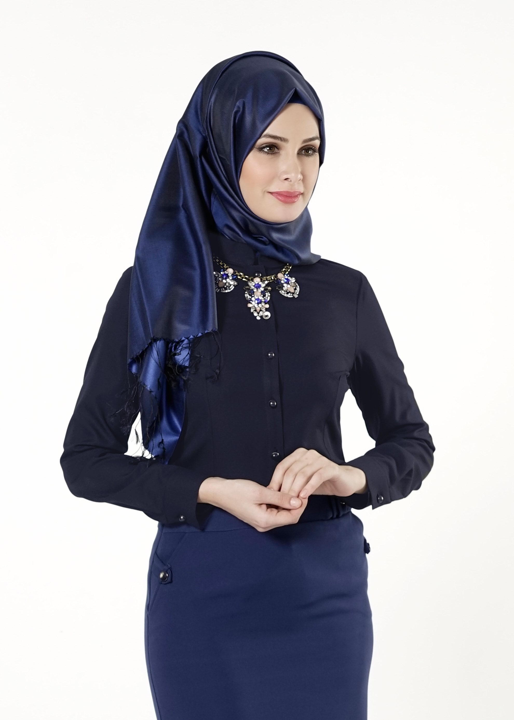 Tesettür giyim LACİVERT DÜĞMELİ BLUZ 4104 