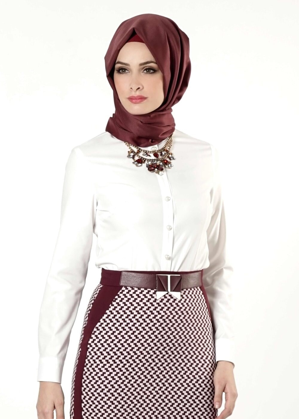 Tesettür giyim BEYAZ DÜĞMELİ BLUZ 4104 