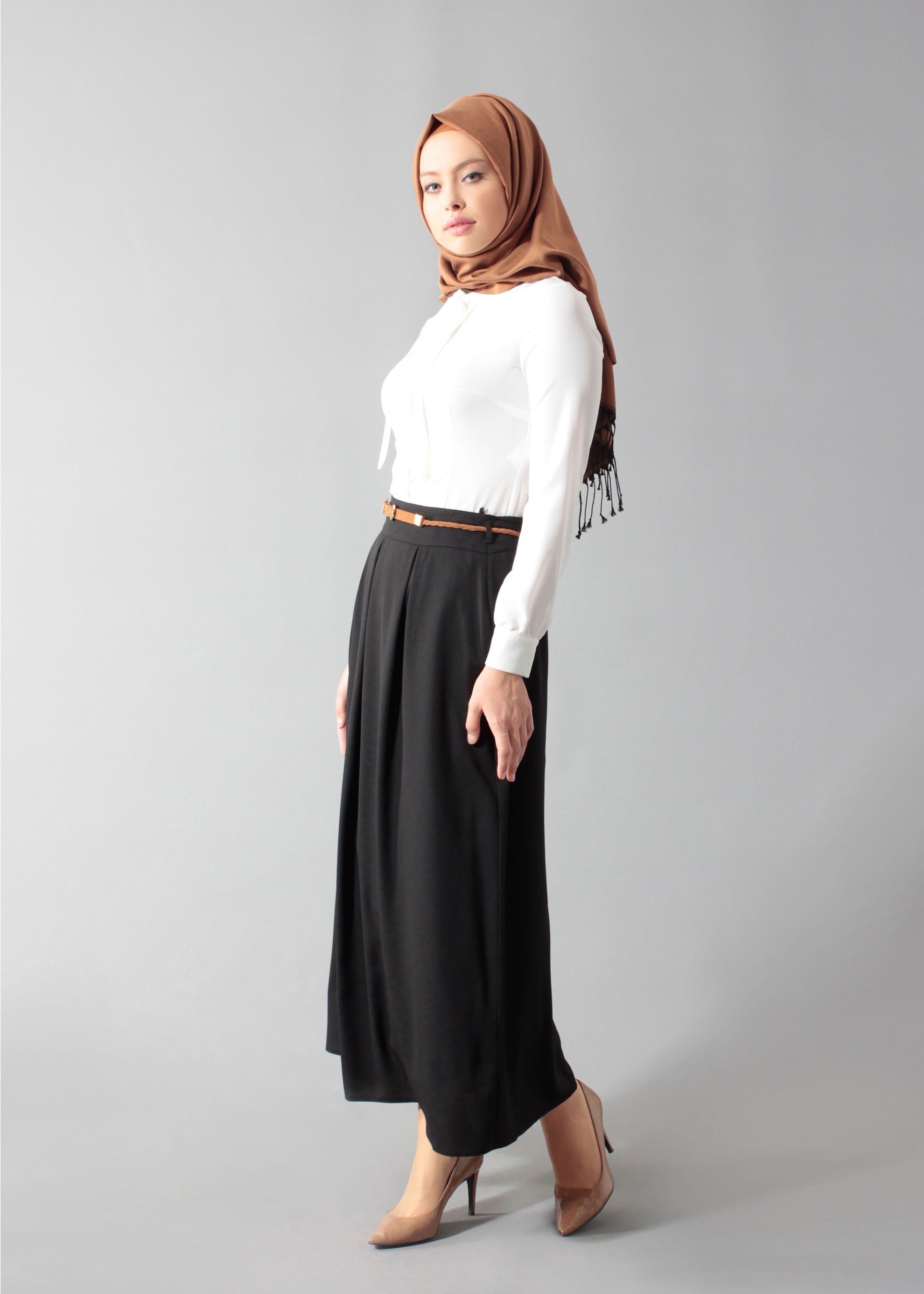 Tesettür giyim BEYAZ BAĞLAMA DETAYLI BLUZ 4123 