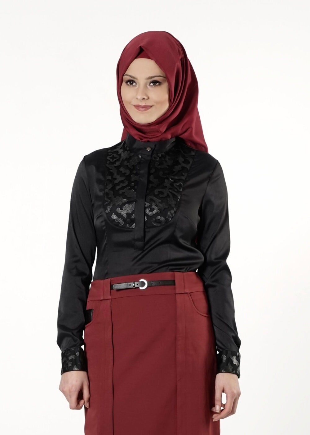 Tesettür giyim SİYAH GÜPÜR DETAYLI BLUZ 4134 