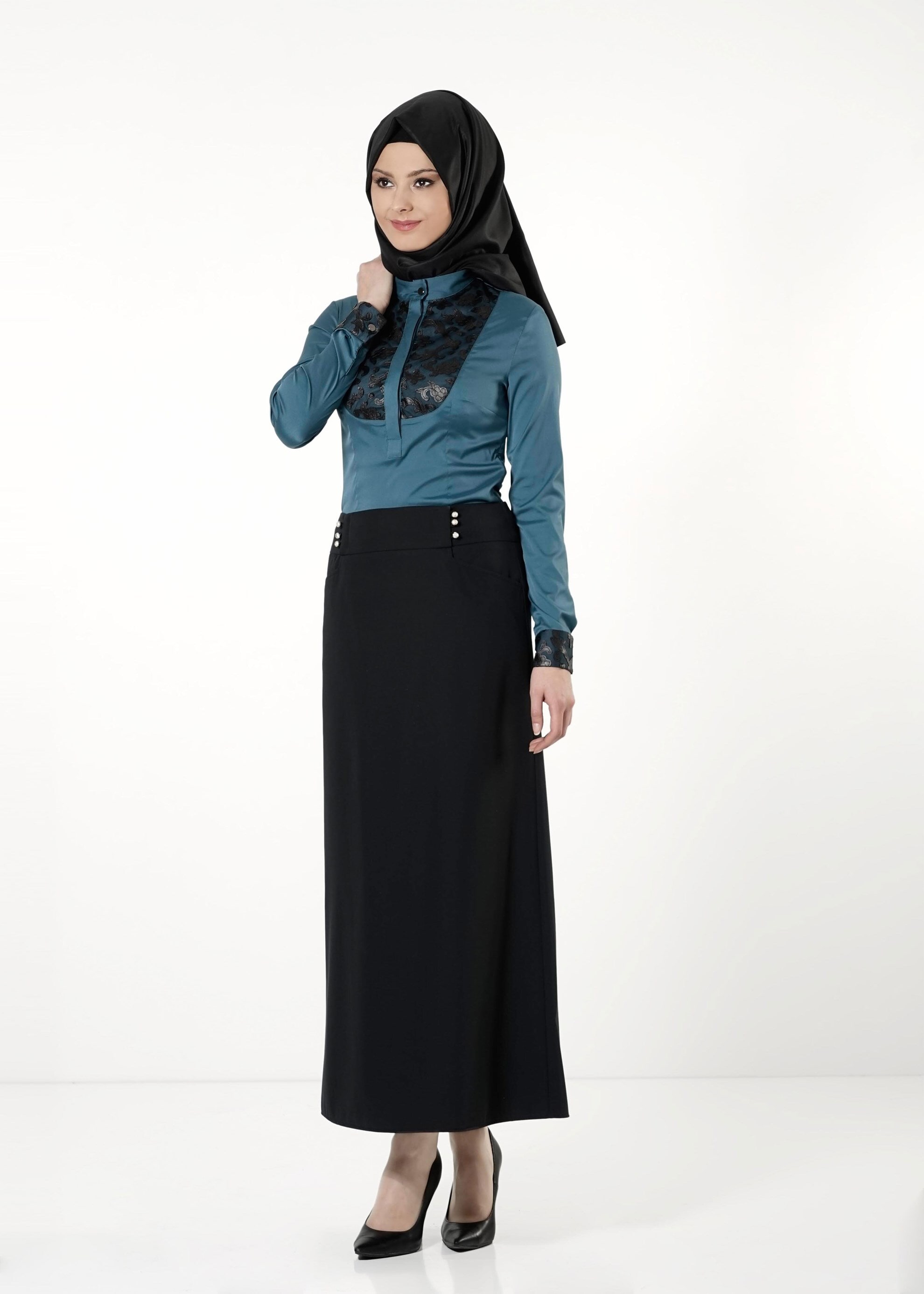 Tesettür giyim YEŞİL GÜPÜR DETAYLI BLUZ 4134 