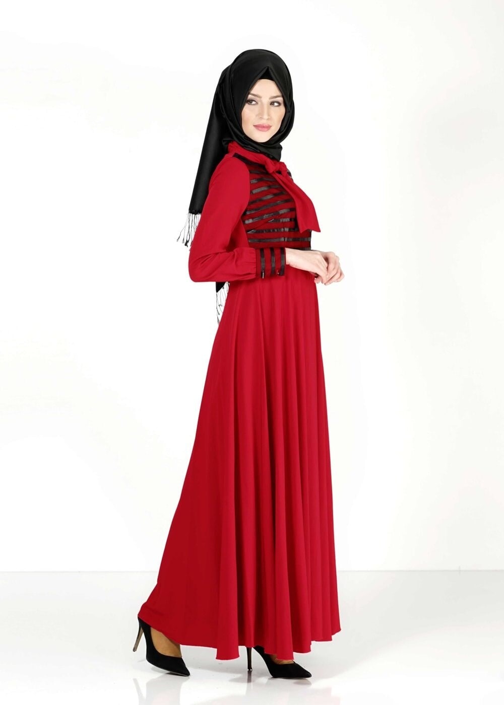 Tesettür giyim BORDO YAKASI FİYONK DETAYLI ELBİSE 4028 